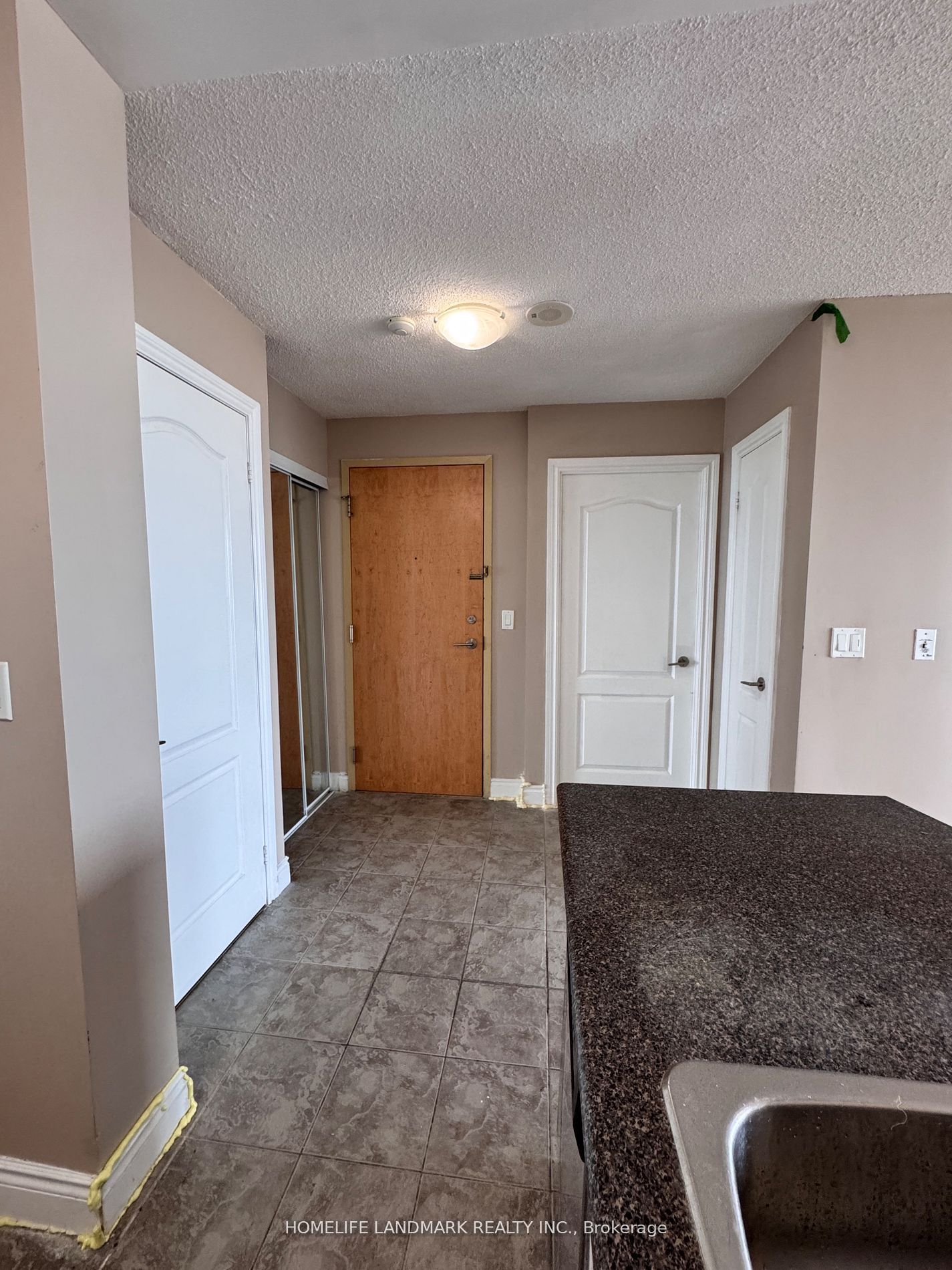 50 Brian Harrison Way 909, Toronto, ON M1P 5J4 photo 4