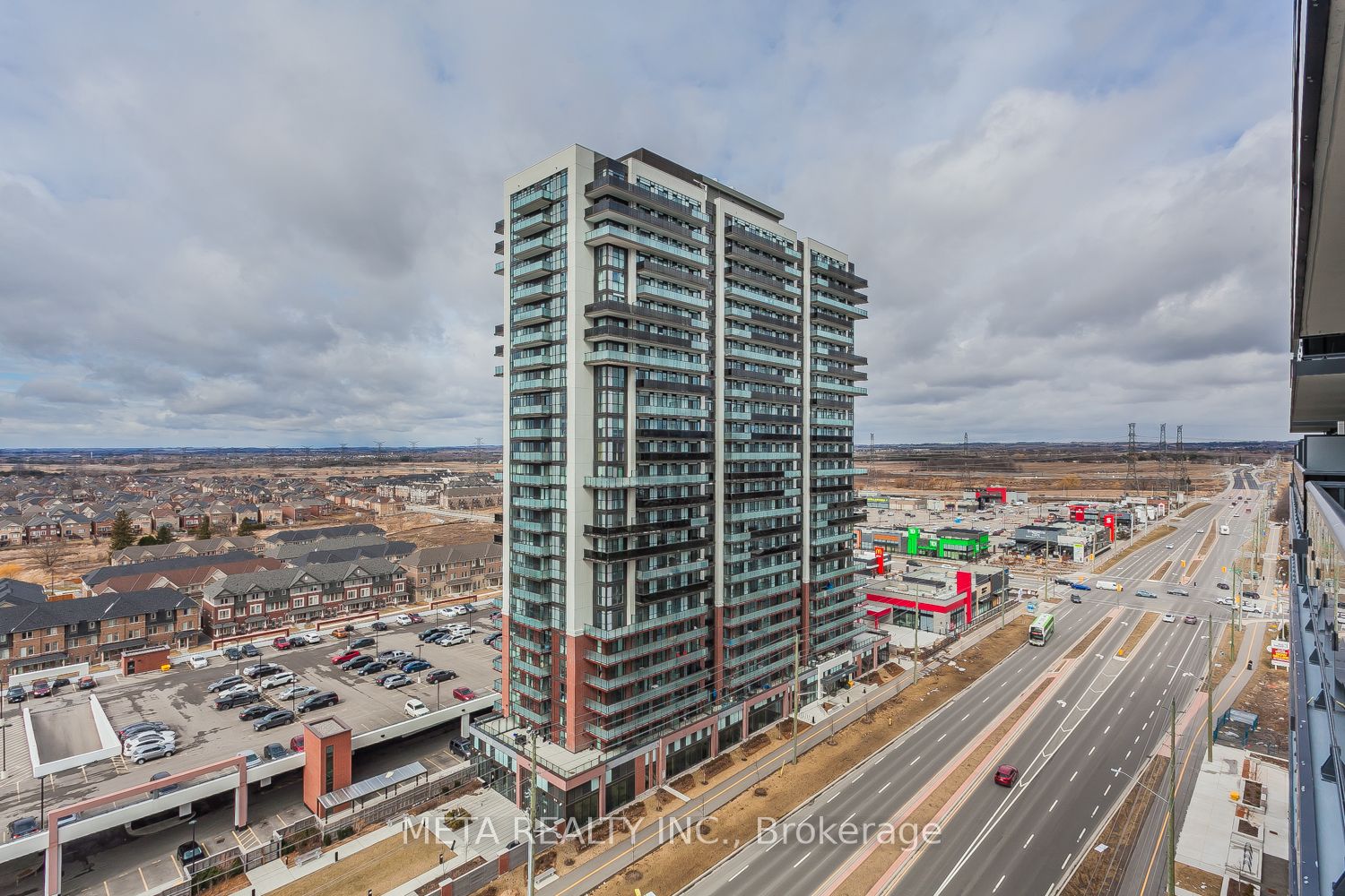 2545 Simcoe Street N 322, Oshawa, ON L1L 0W3