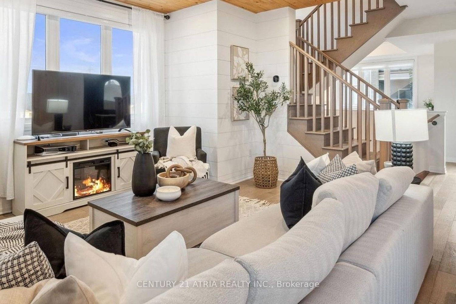 1148 Dragonfly Avenue 602, Pickering, ON L1X 0H5