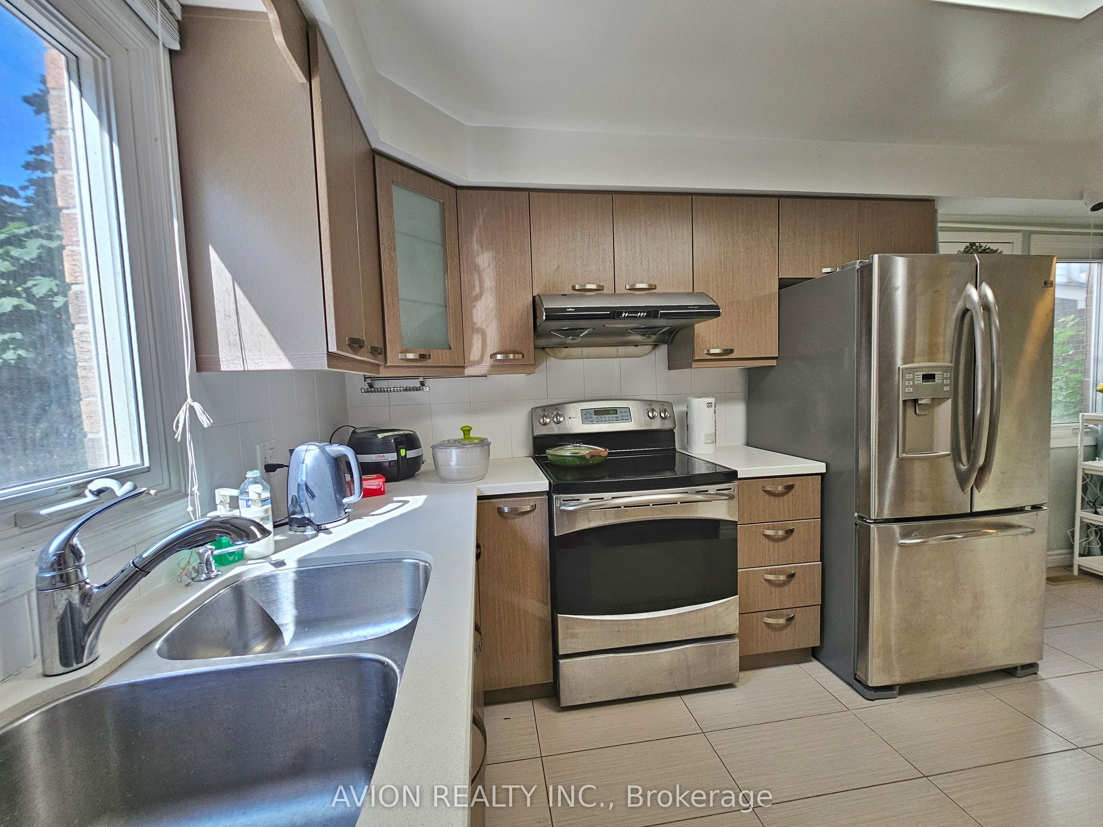 79 Oakhaven Drive, Toronto, ON M1V 1X8 photo 5