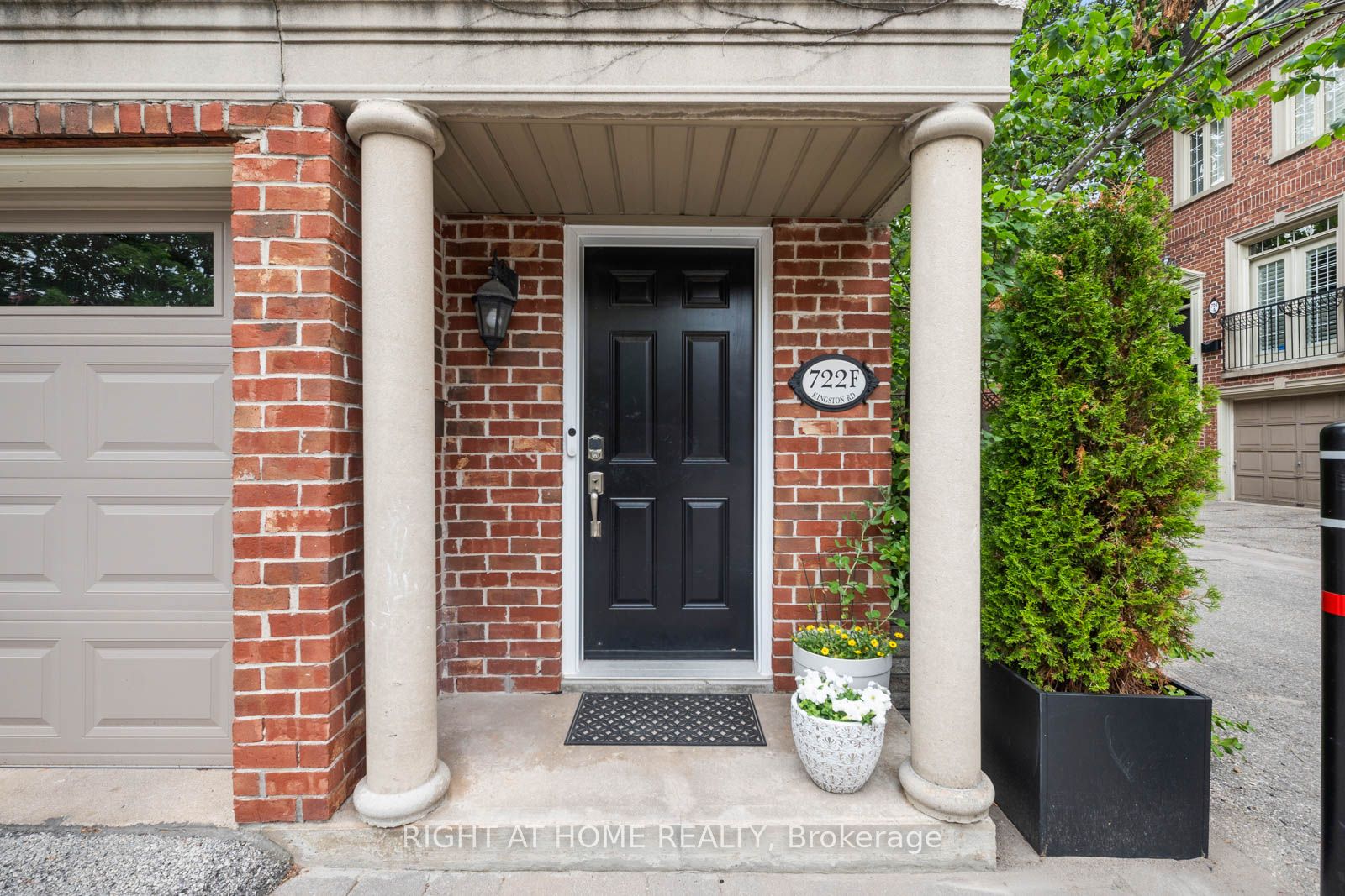 722F Kingston Road, Toronto, ON M4E 1R7 photo 4