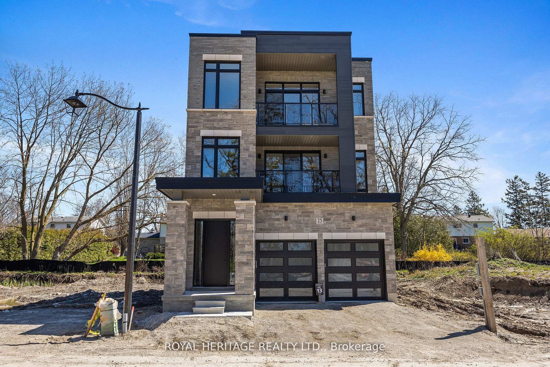 23 Inverlynn Way, Whitby, ON L1N 2S6 photo 2