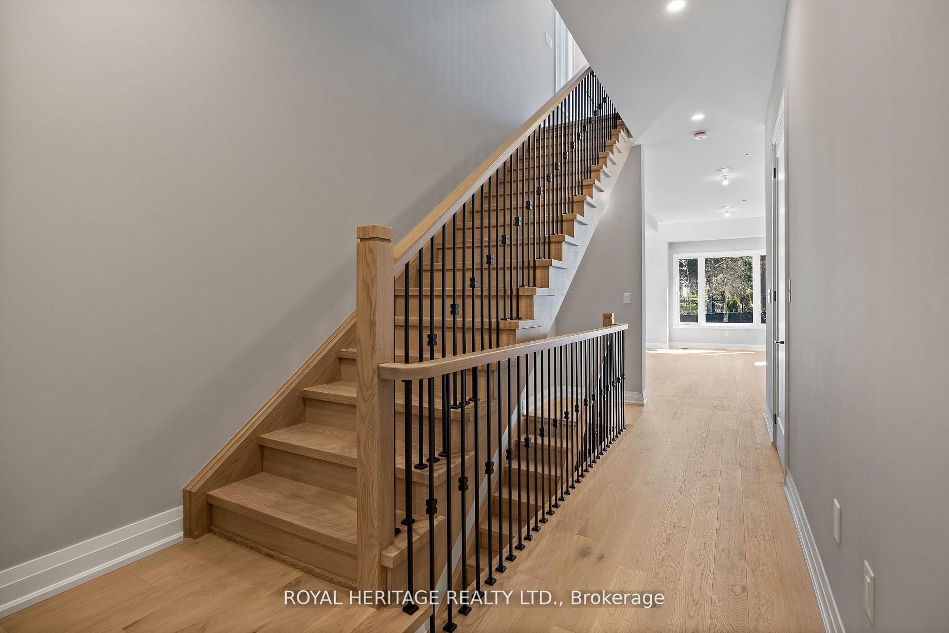 23 Inverlynn Way, Whitby, ON L1N 2S6 photo 4
