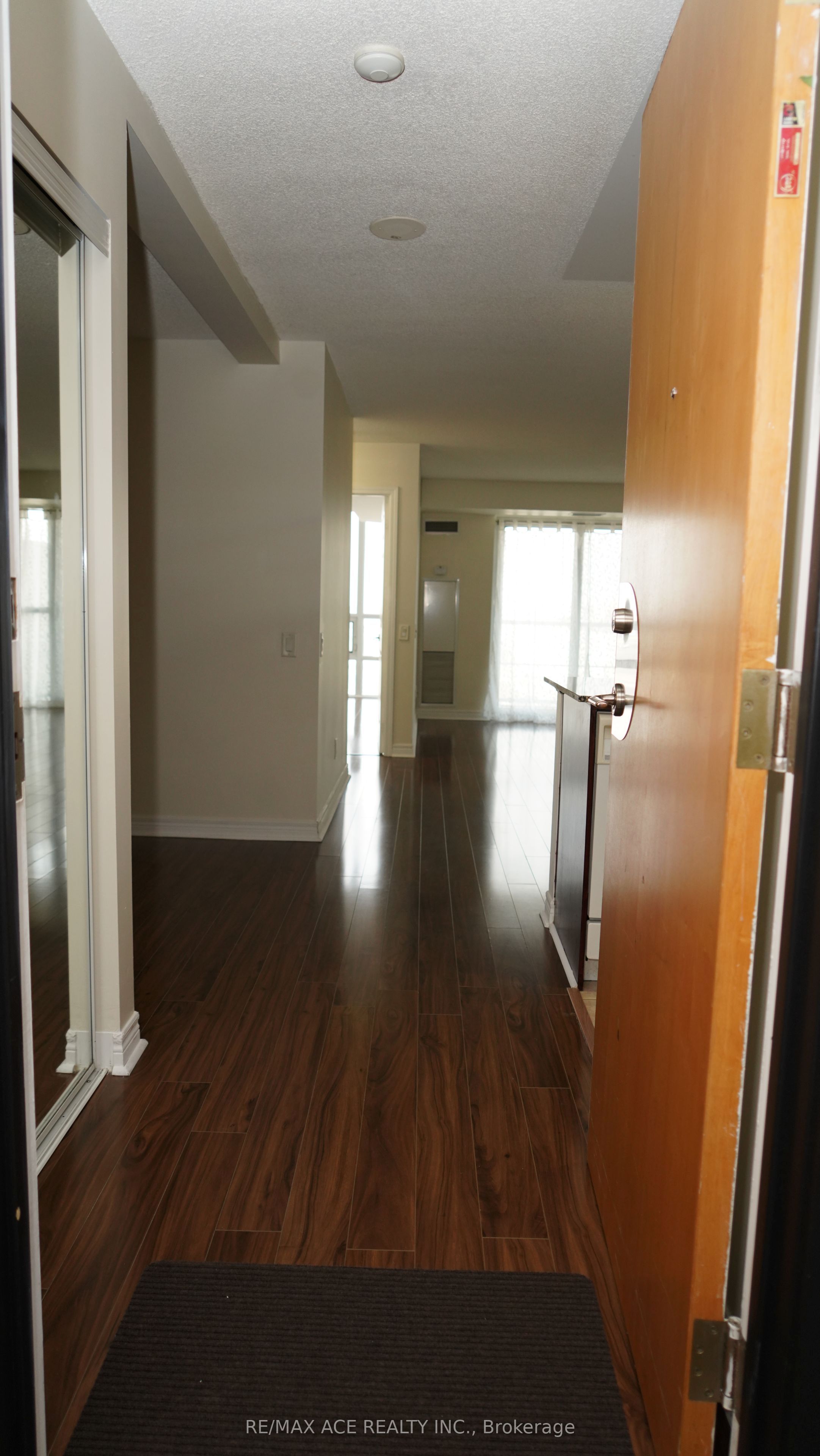 83 Borough Drive 803, Toronto, ON M1P 5E4 photo 5