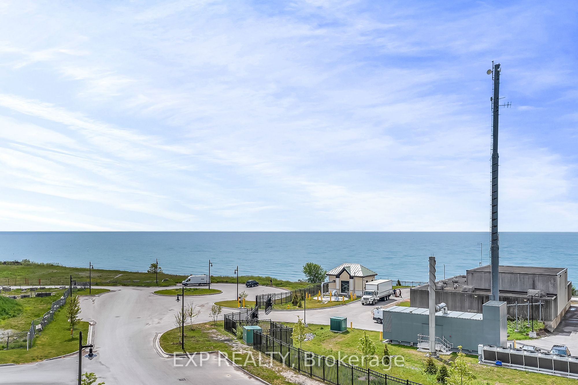 50 Lakebreeze Drive 415, Clarington, ON L1B 0V9