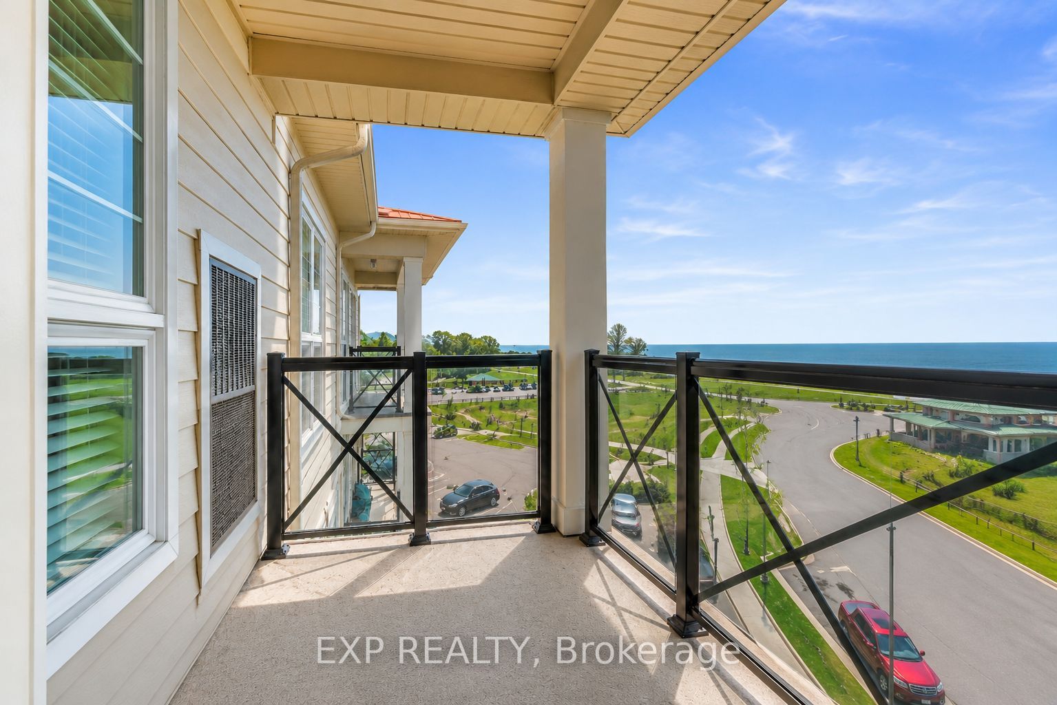 50 Lakebreeze Drive 415, Clarington, ON L1B 0V9 photo 2