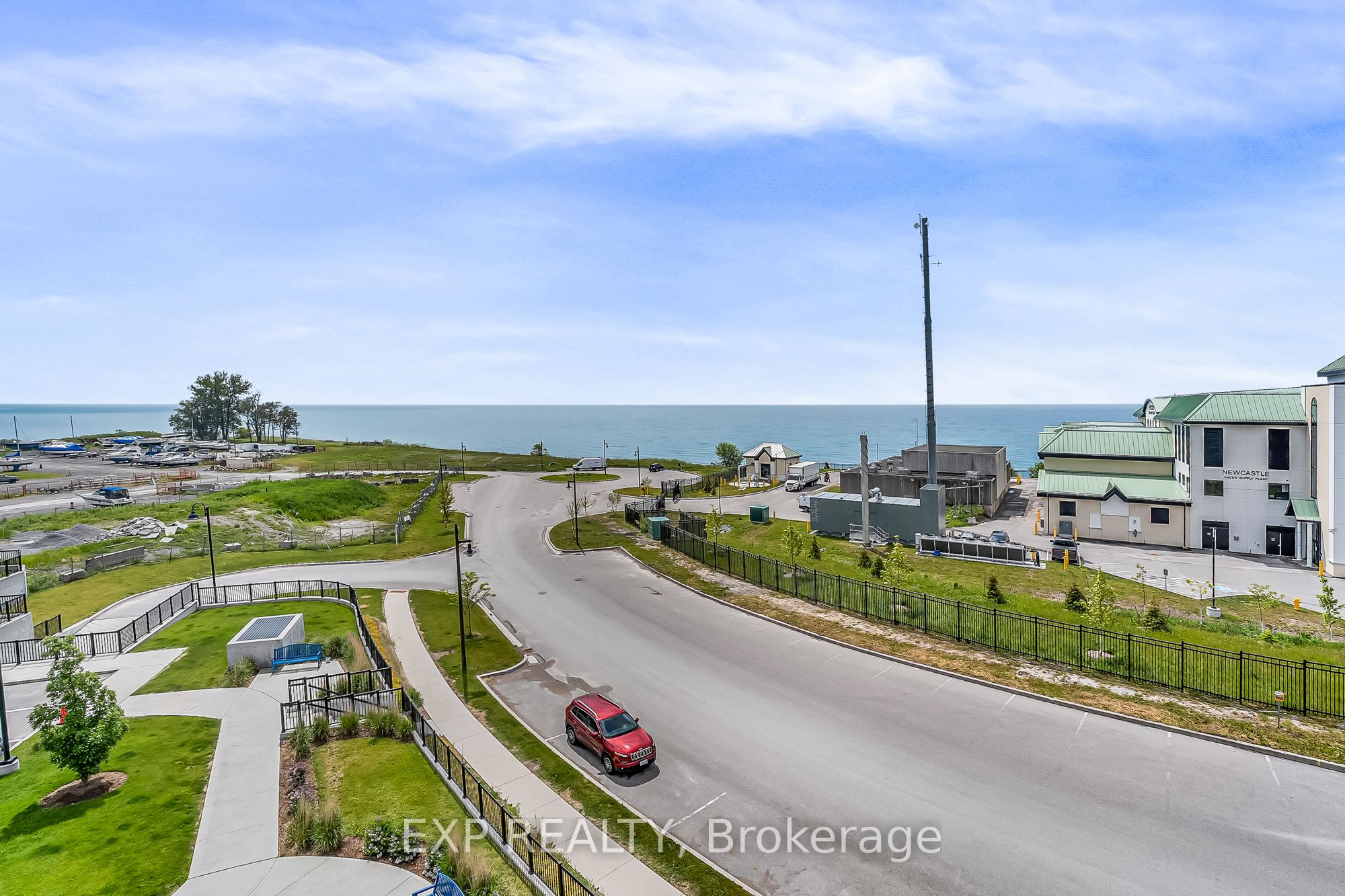 50 Lakebreeze Drive 415, Clarington, ON L1B 0V9 photo 3
