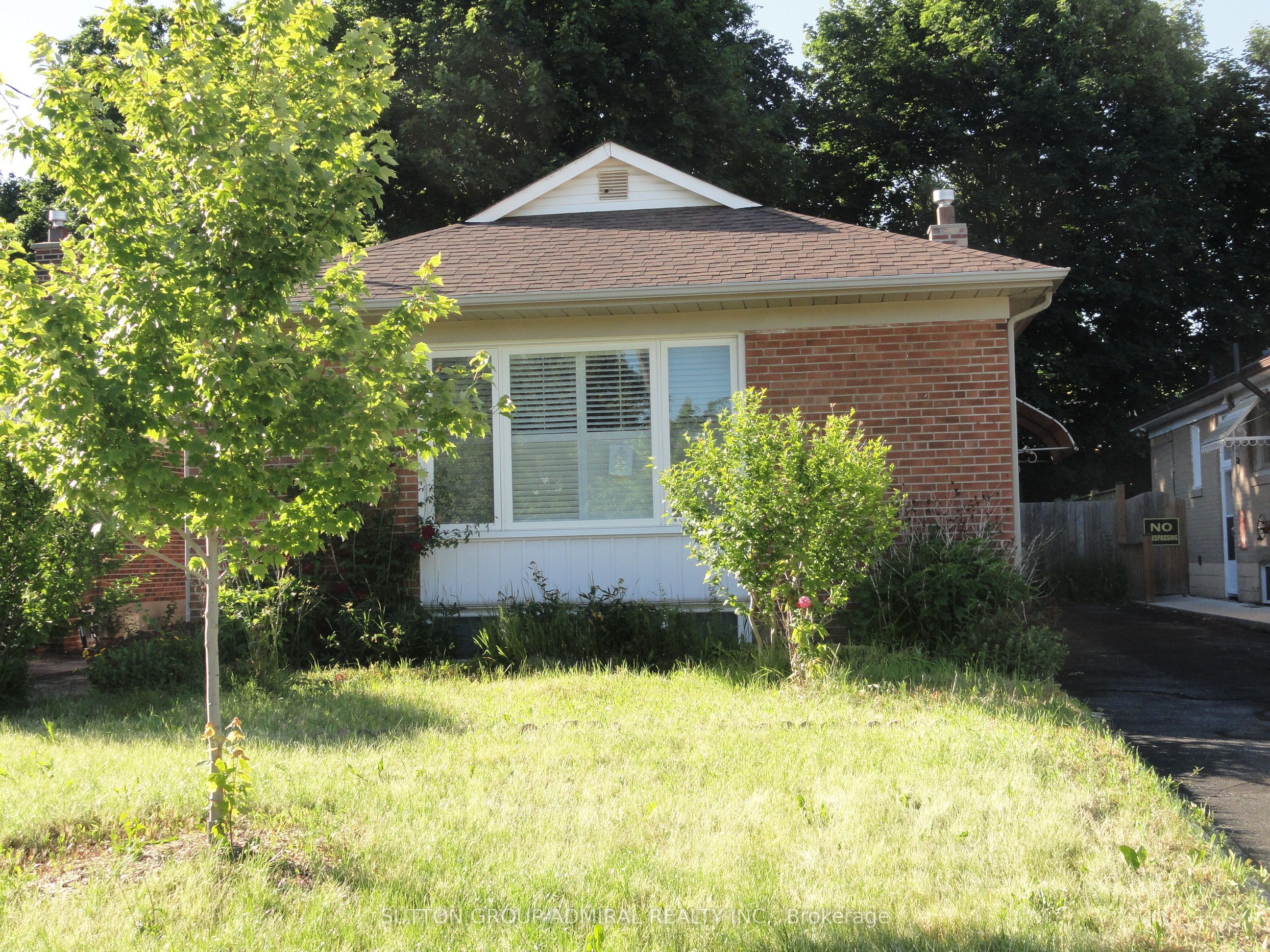 30 Merrian Road, Toronto, ON M1K 3M7