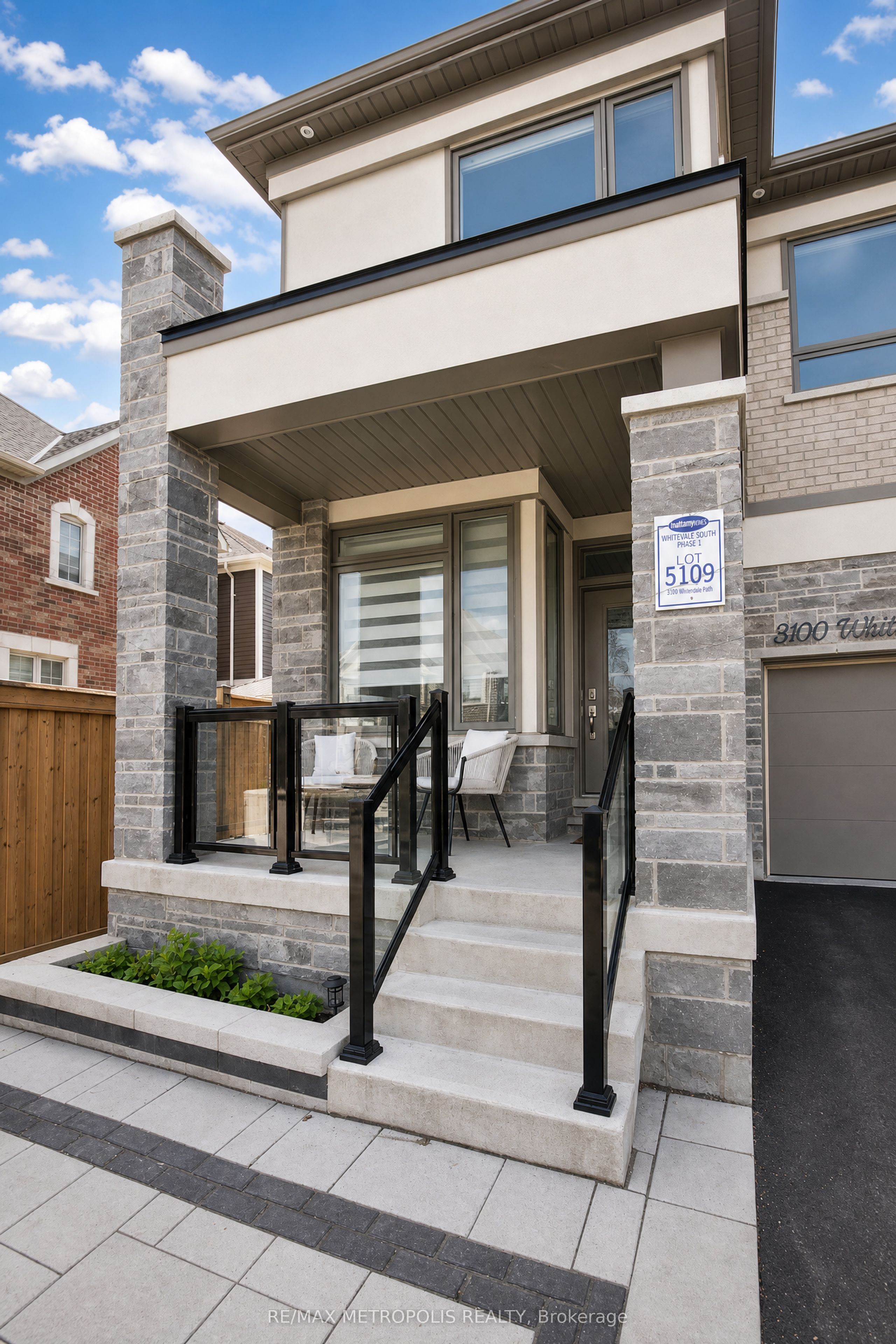 3100 Willowridge Path, Pickering, ON L1X 0N5 photo 2