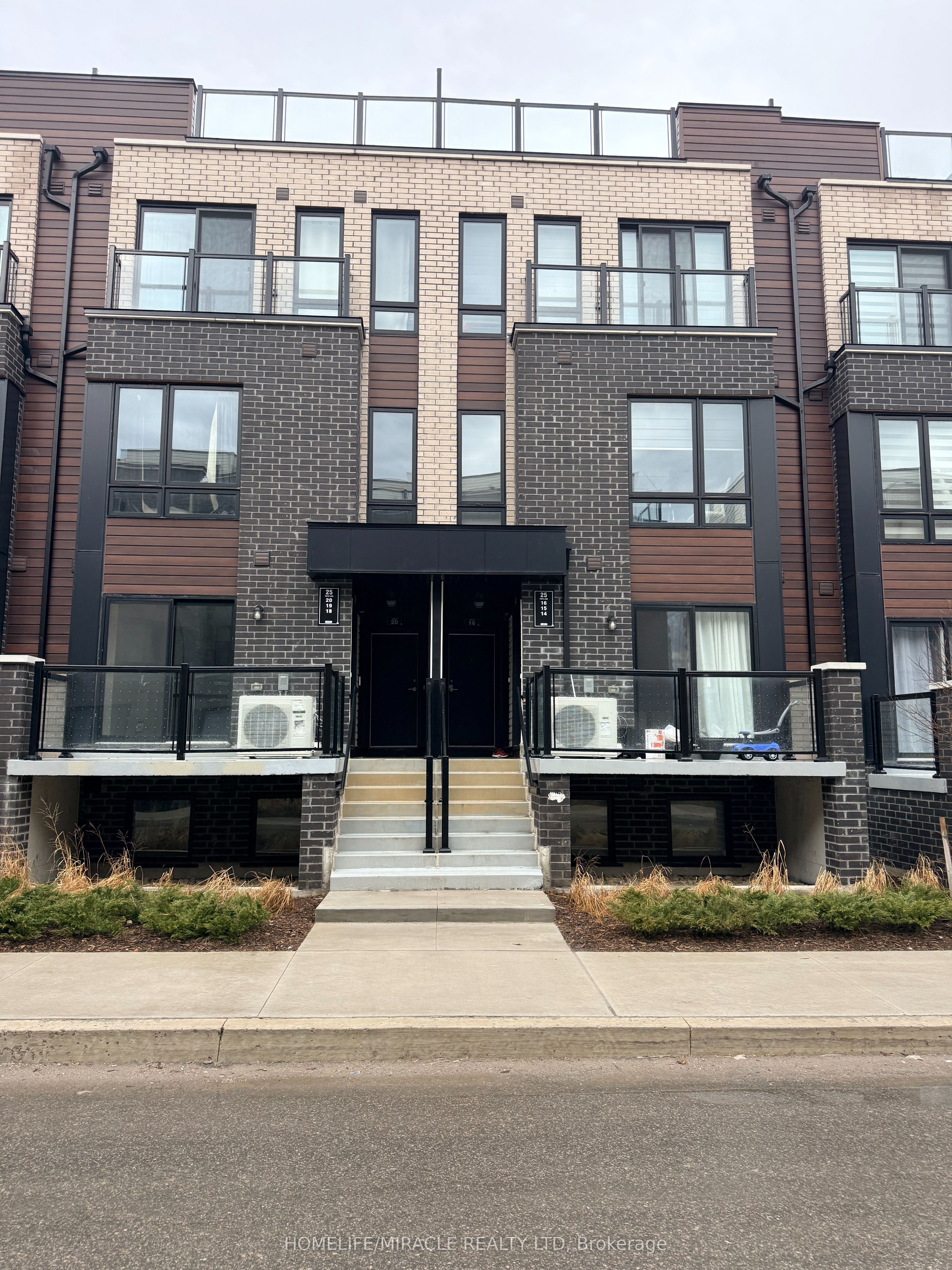 25 Priya Lane 19, Toronto, ON M1B 0E8