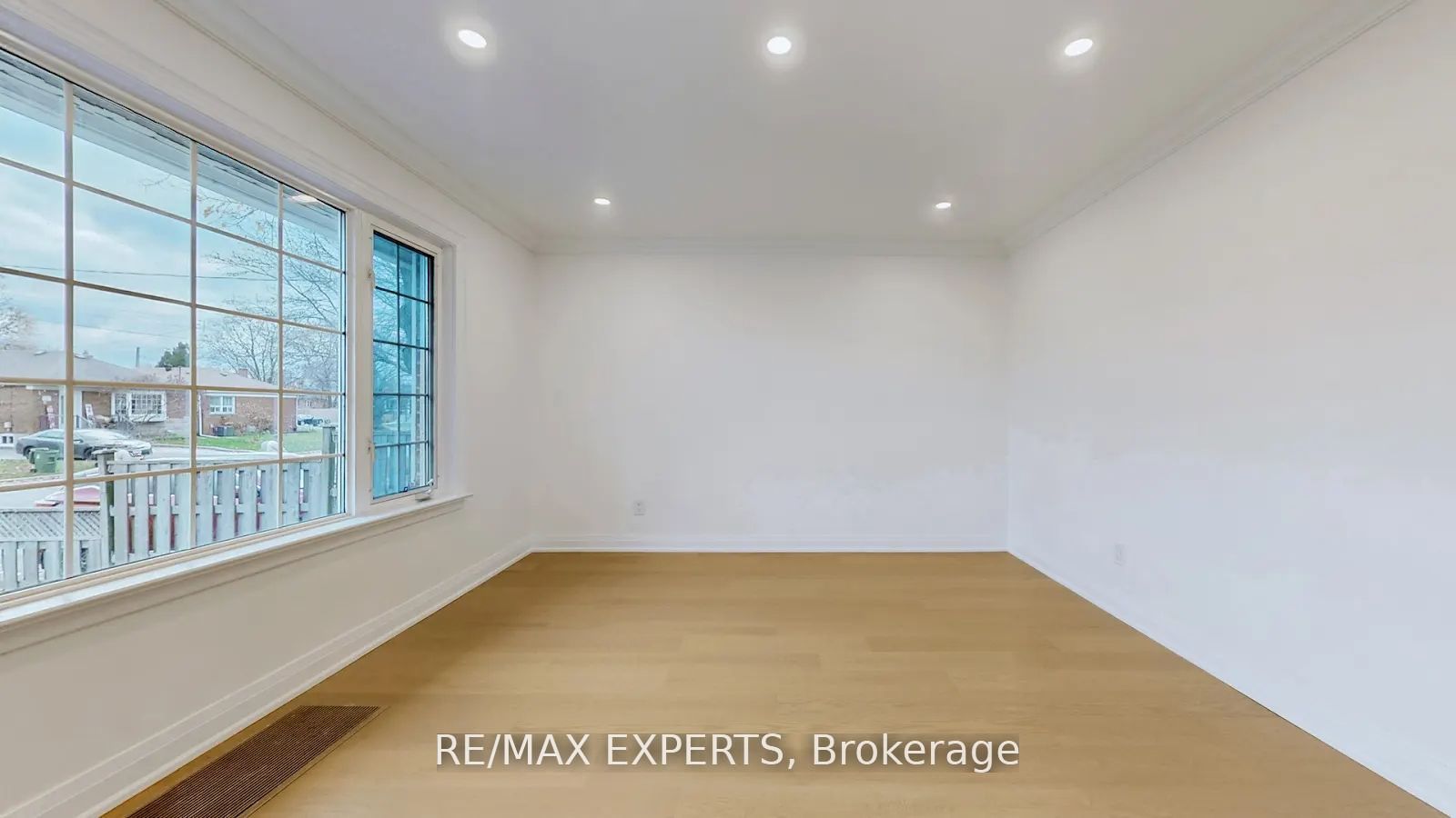 117 Marchington Circle, Toronto, ON M1R 3M9 photo 4