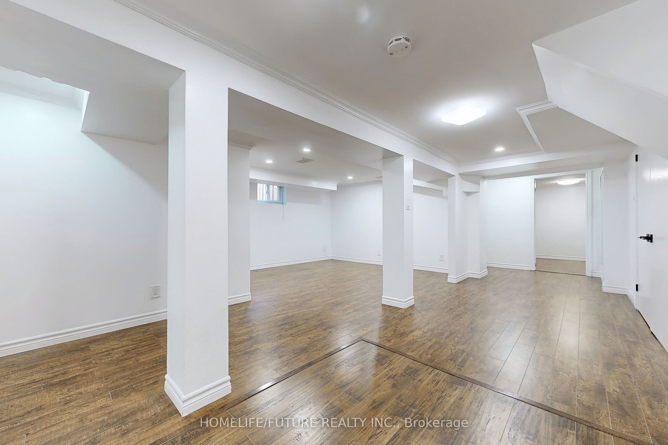 43 Densgrove Road Bsmt, Toronto, ON M1G 2A2 photo 3