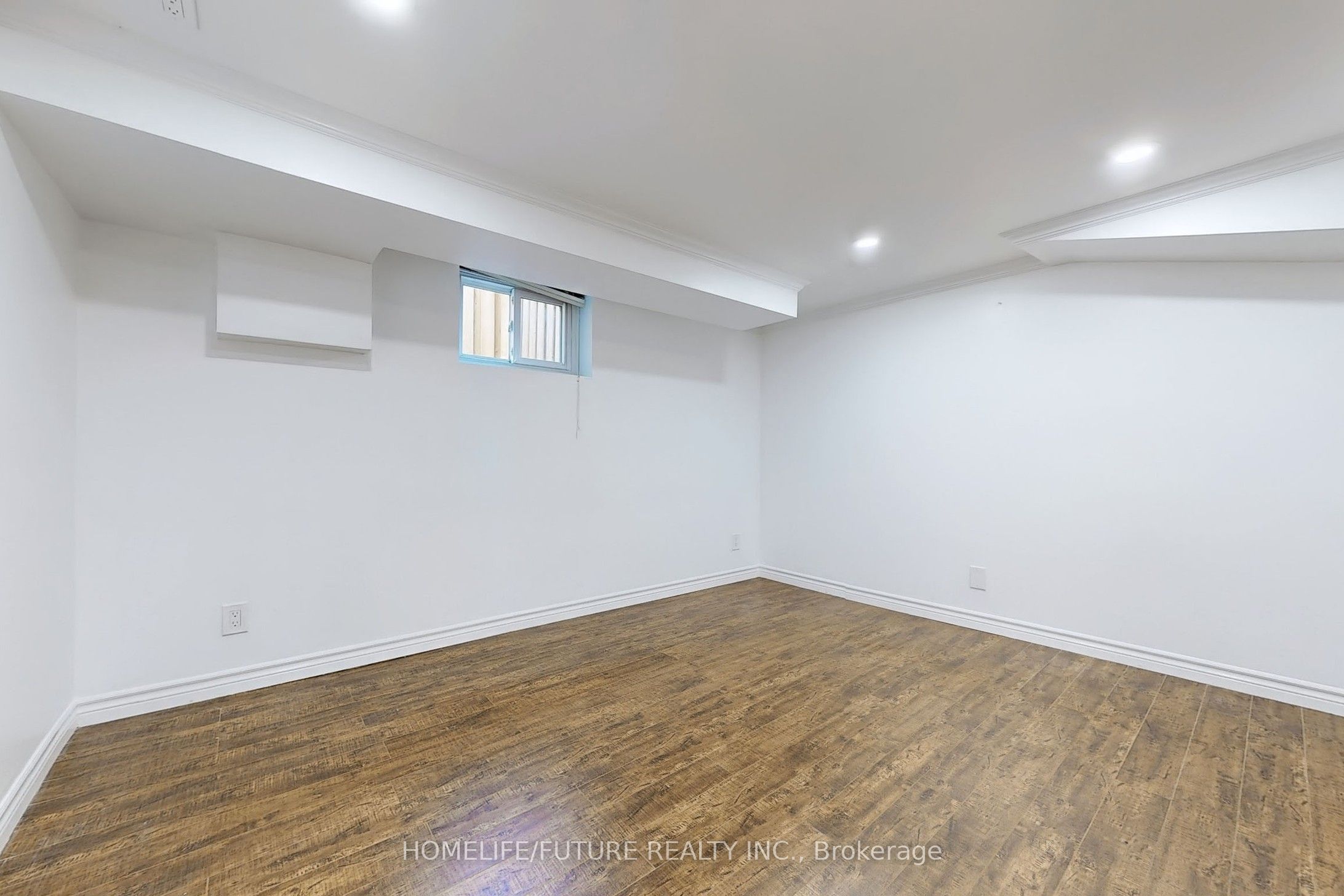 43 Densgrove Road Bsmt, Toronto, ON M1G 2A2 photo 5