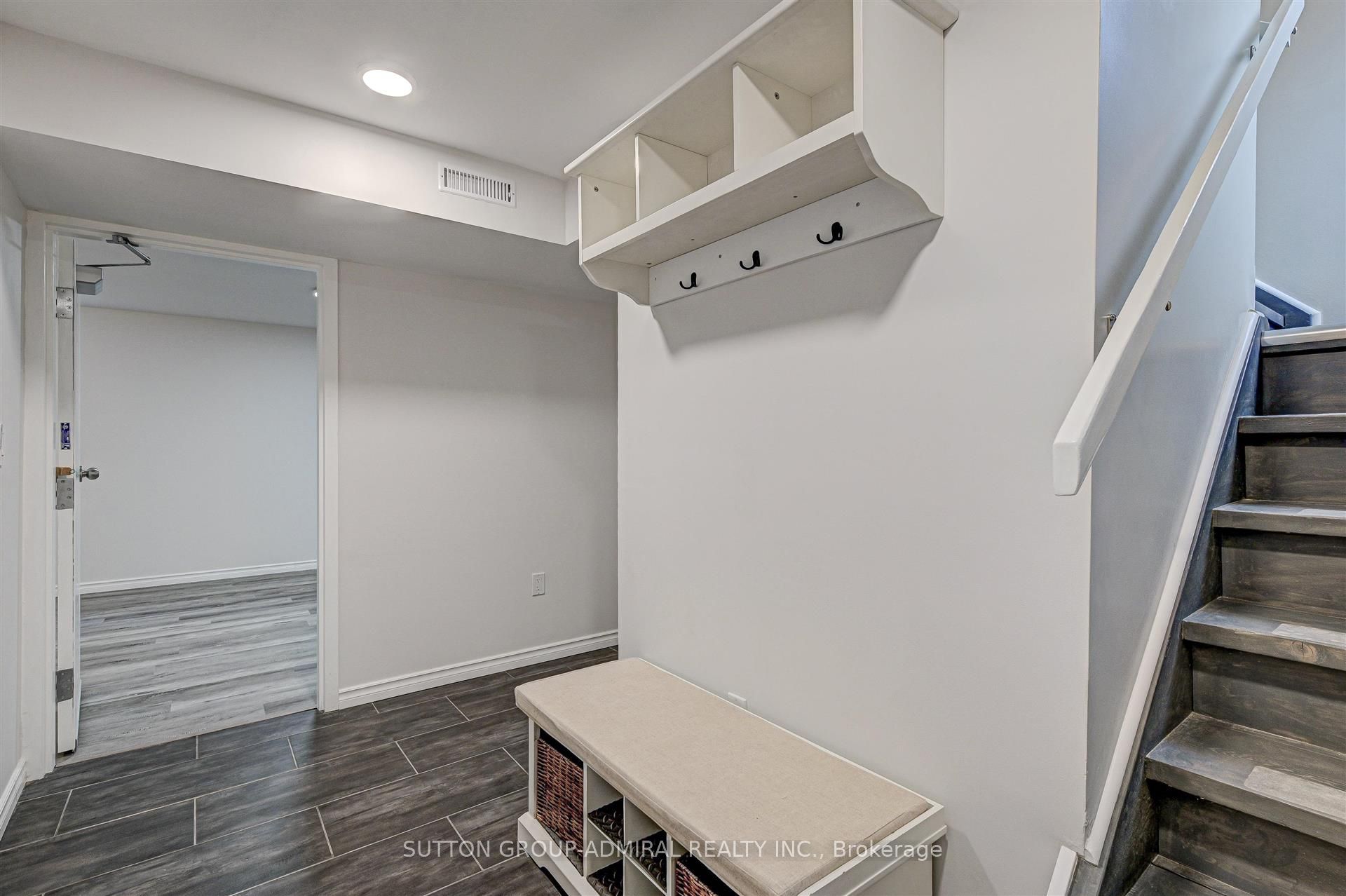 25 Strike Avenue Bsmnt, Clarington, ON L1C 1K2 photo 4