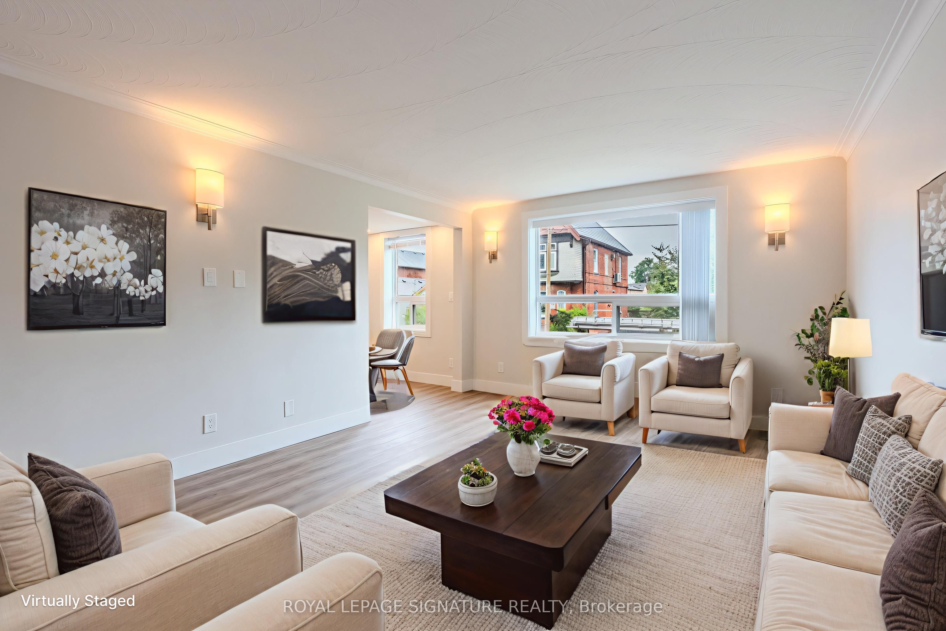 1 Hassard Avenue 3, Toronto, ON M4K 3N3 photo 2