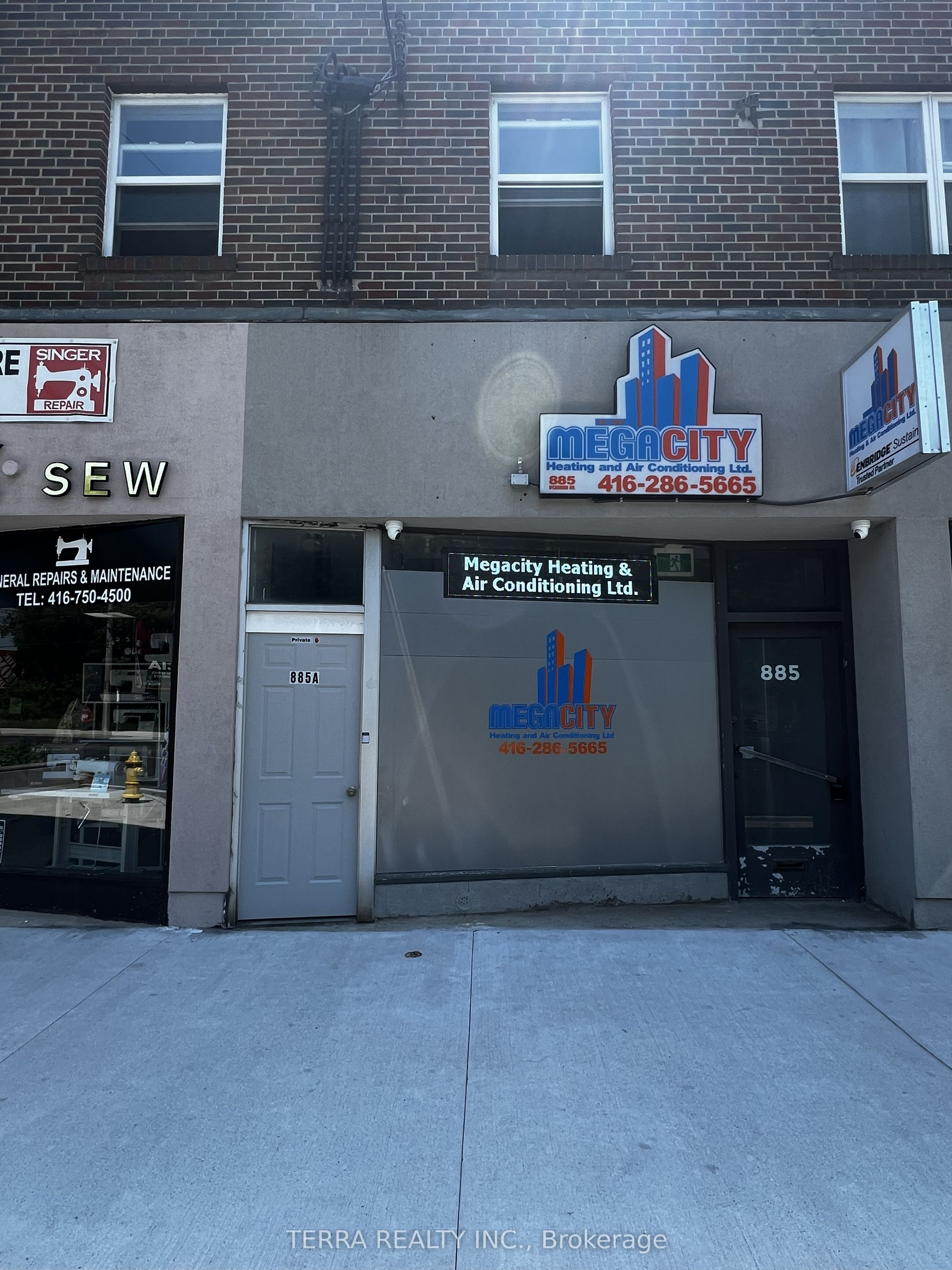 885A O'Connor Drive 1, Toronto, ON M4B 2S7