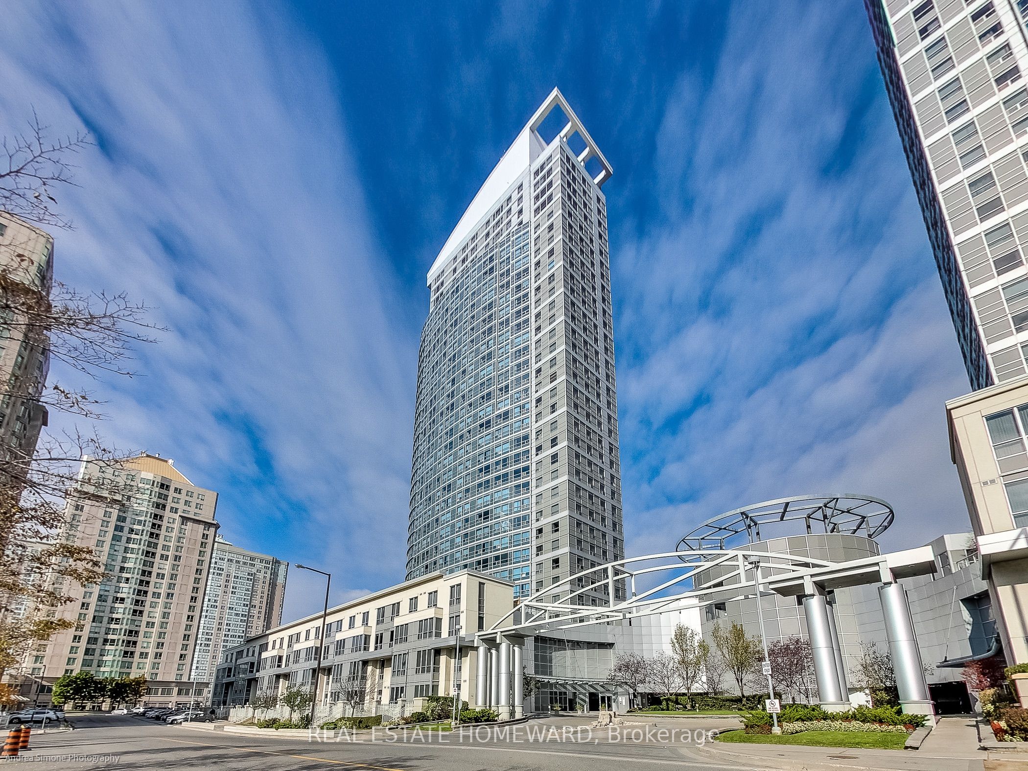 36 Lee Centre Drive 2615, Toronto, ON M1H 3K2 photo 5