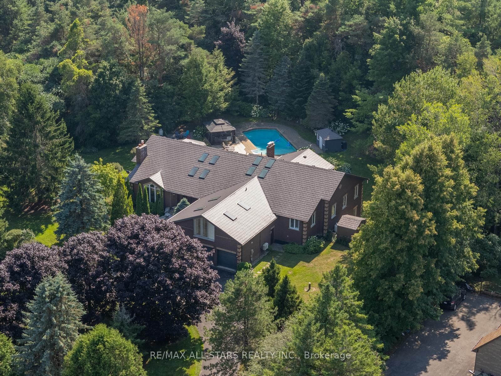 64 Woodbridge Circle, Scugog, ON L9L 2A9