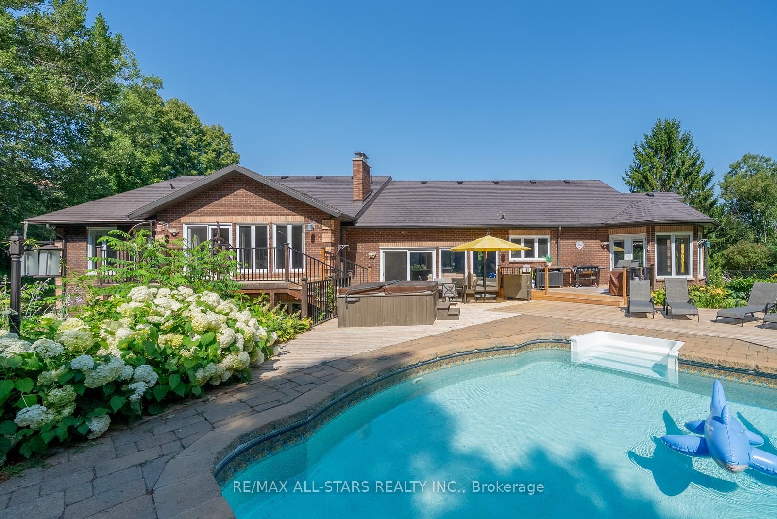 64 Woodbridge Circle, Scugog, ON L9L 2A9 photo 2