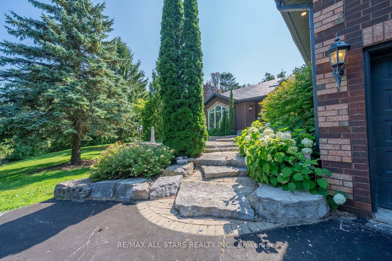 64 Woodbridge Circle, Scugog, ON L9L 2A9 photo 4
