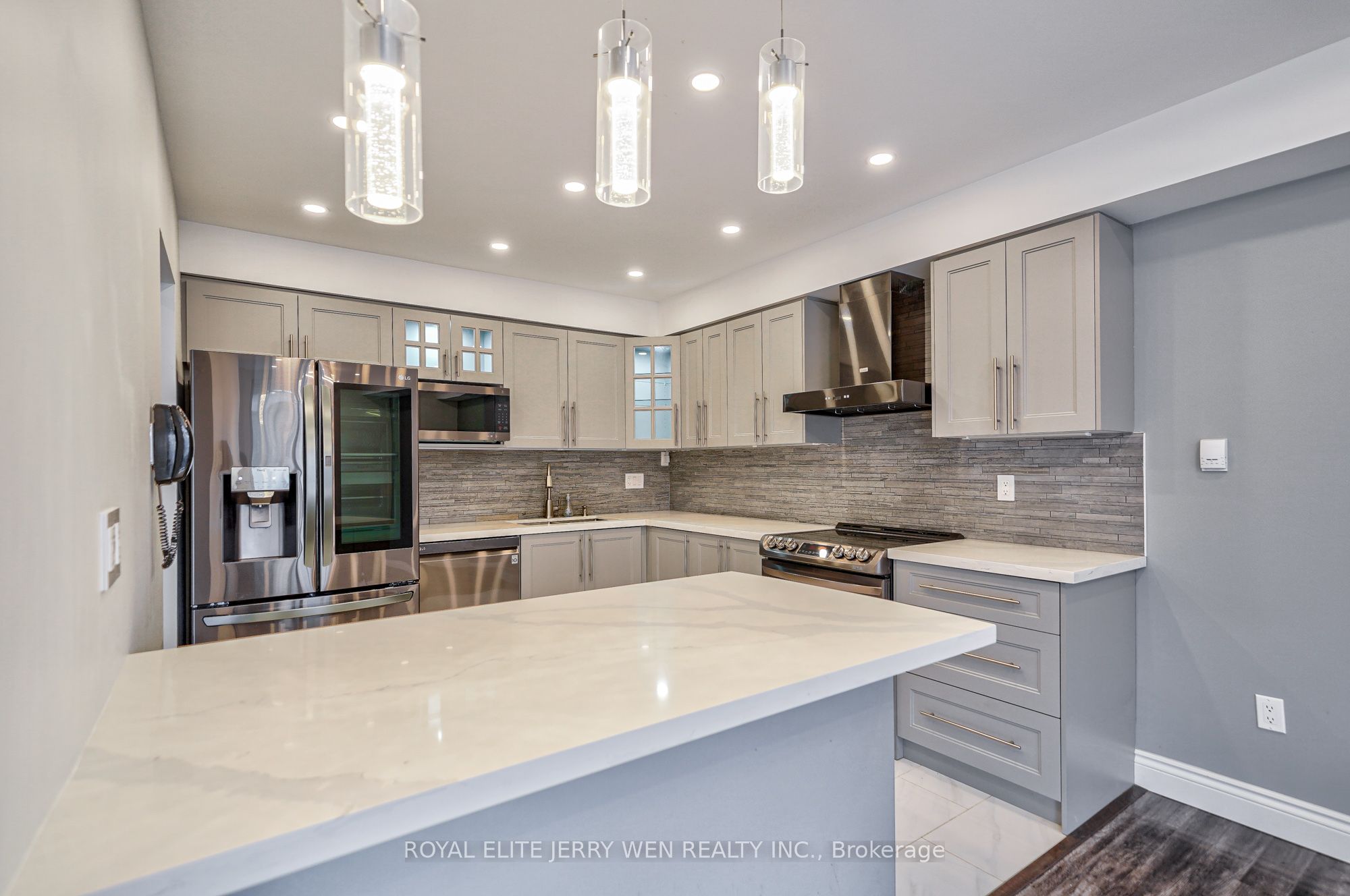 1701 Mccowan Road 302, Toronto, ON M1S 2Y3 photo 2