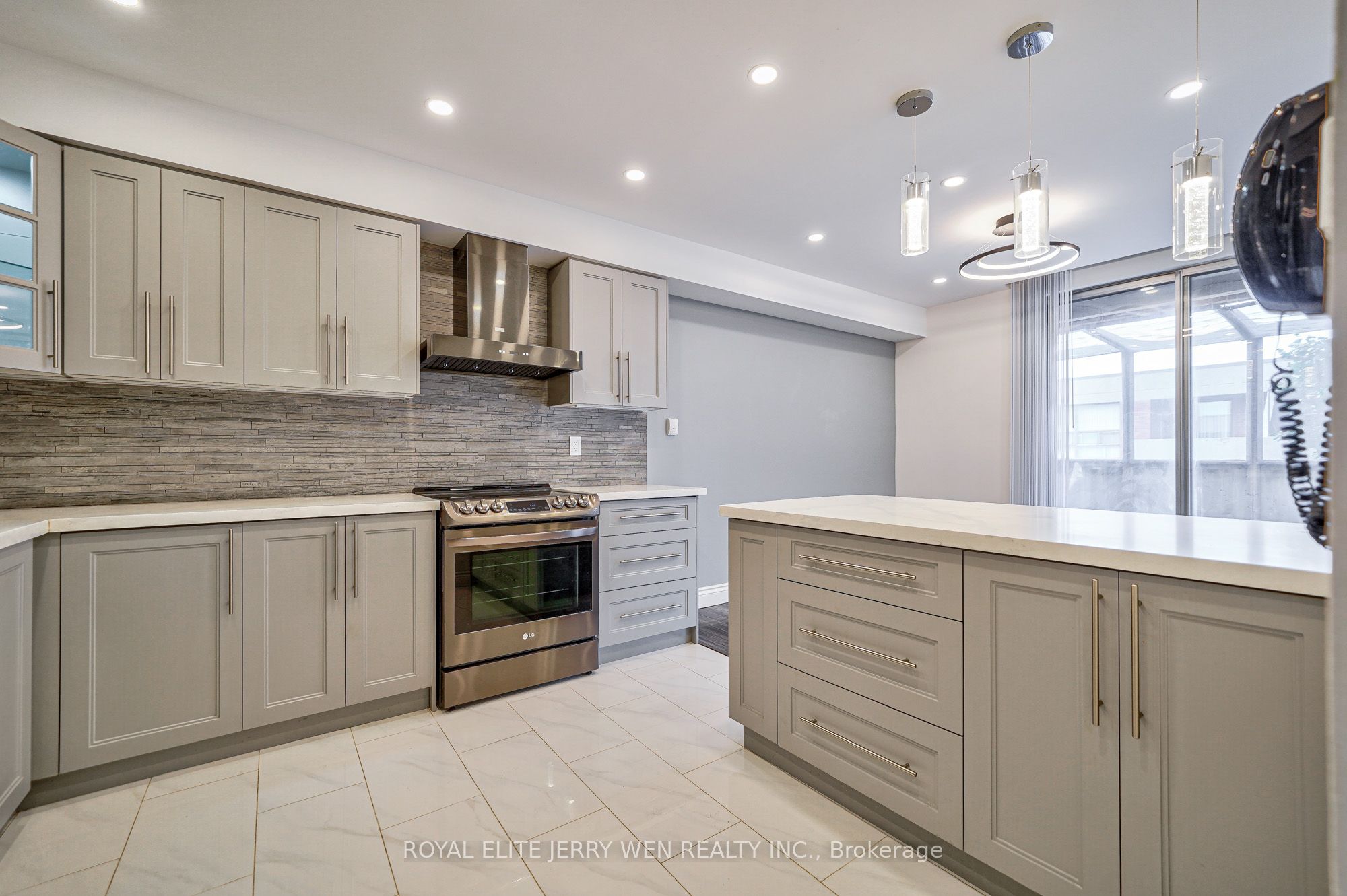 1701 Mccowan Road 302, Toronto, ON M1S 2Y3 photo 3