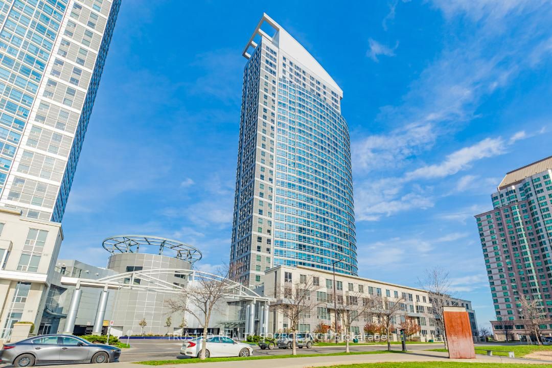 38 Lee Centre Drive 906, Toronto, ON M1H 3J7