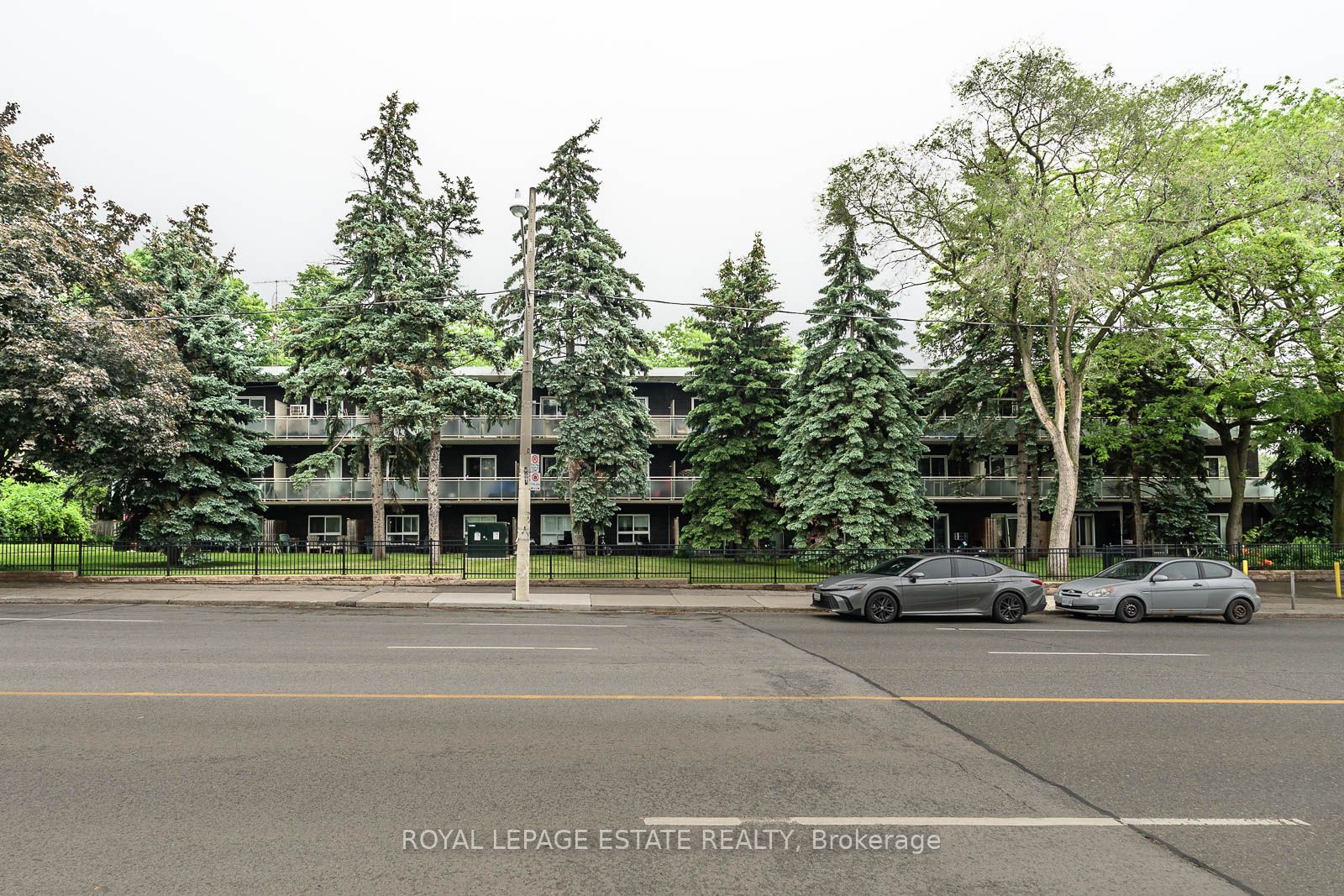 123 Woodbine Avenue 309, Toronto, ON M4L 3V8 photo 2