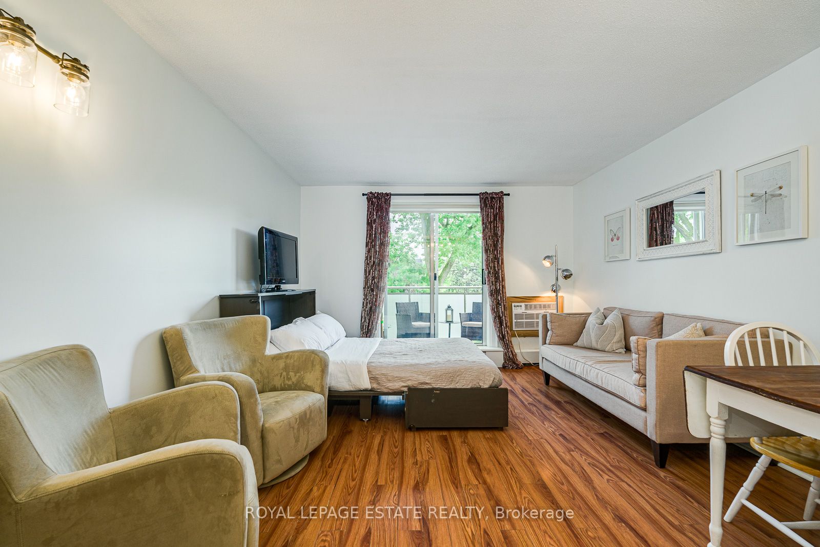 123 Woodbine Avenue 309, Toronto, ON M4L 3V8 photo 3