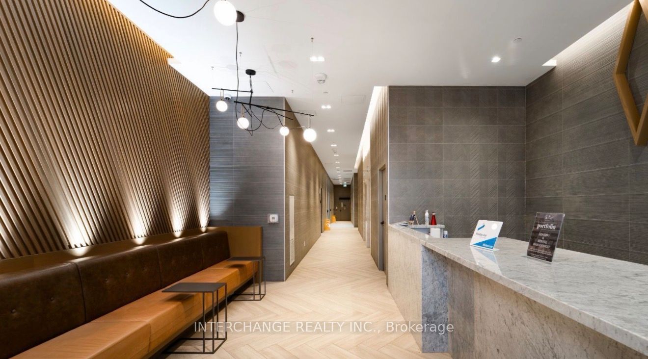 1285 Queen Street E 409, Toronto, ON M4L 1C2 photo 4