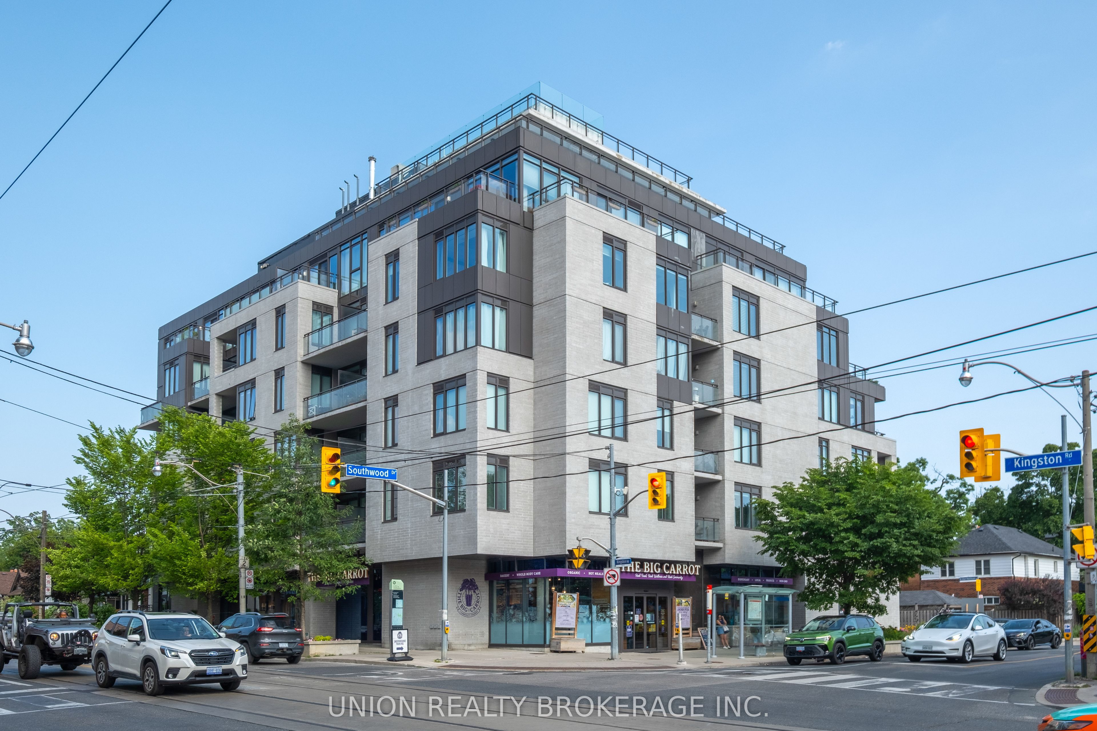 665 Kingston Road 503, Toronto, ON M4E 0B6 photo 3