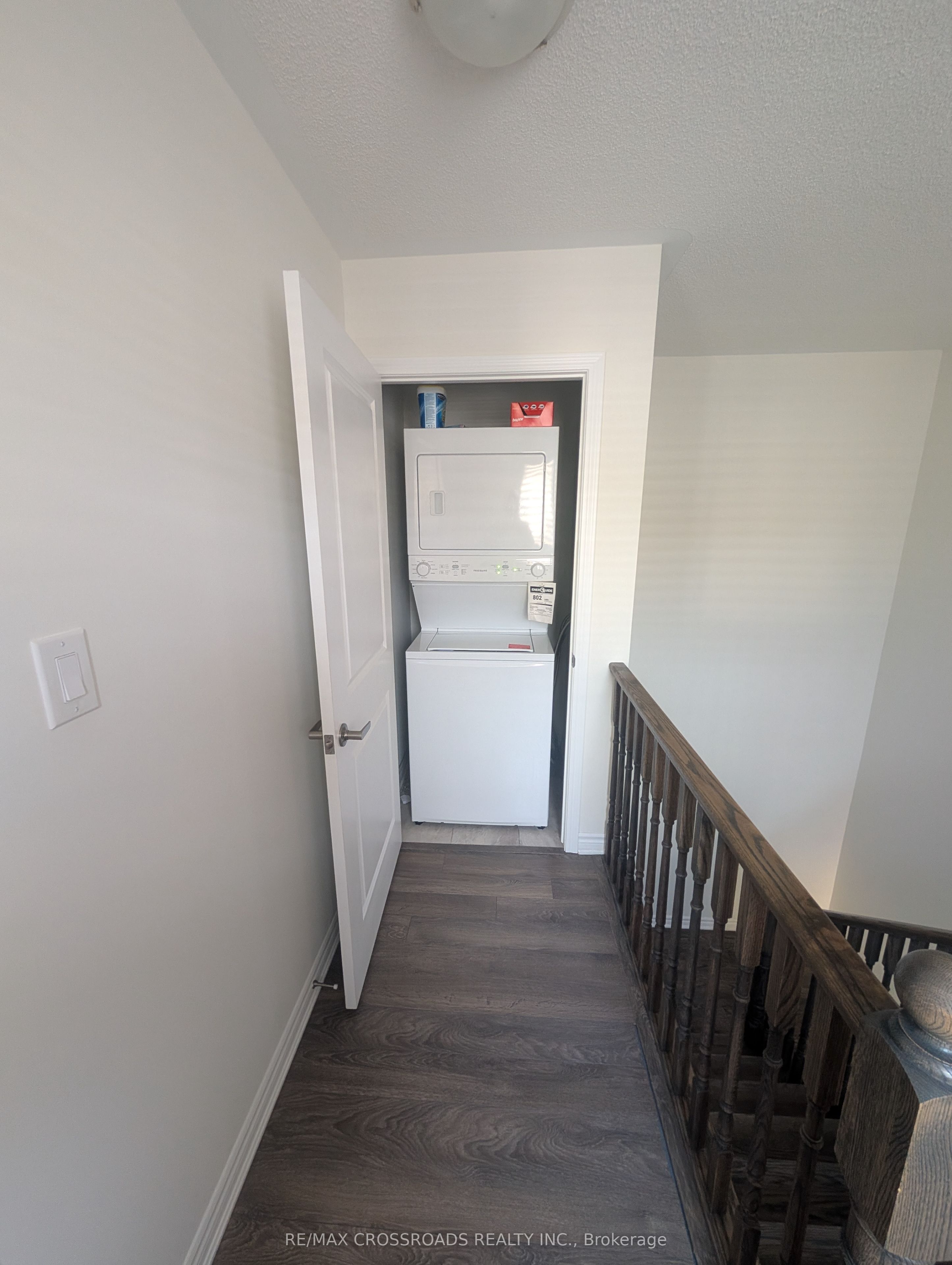 1148 Dragonfly Avenue 207, Pickering, ON L1X 0H5 photo 4