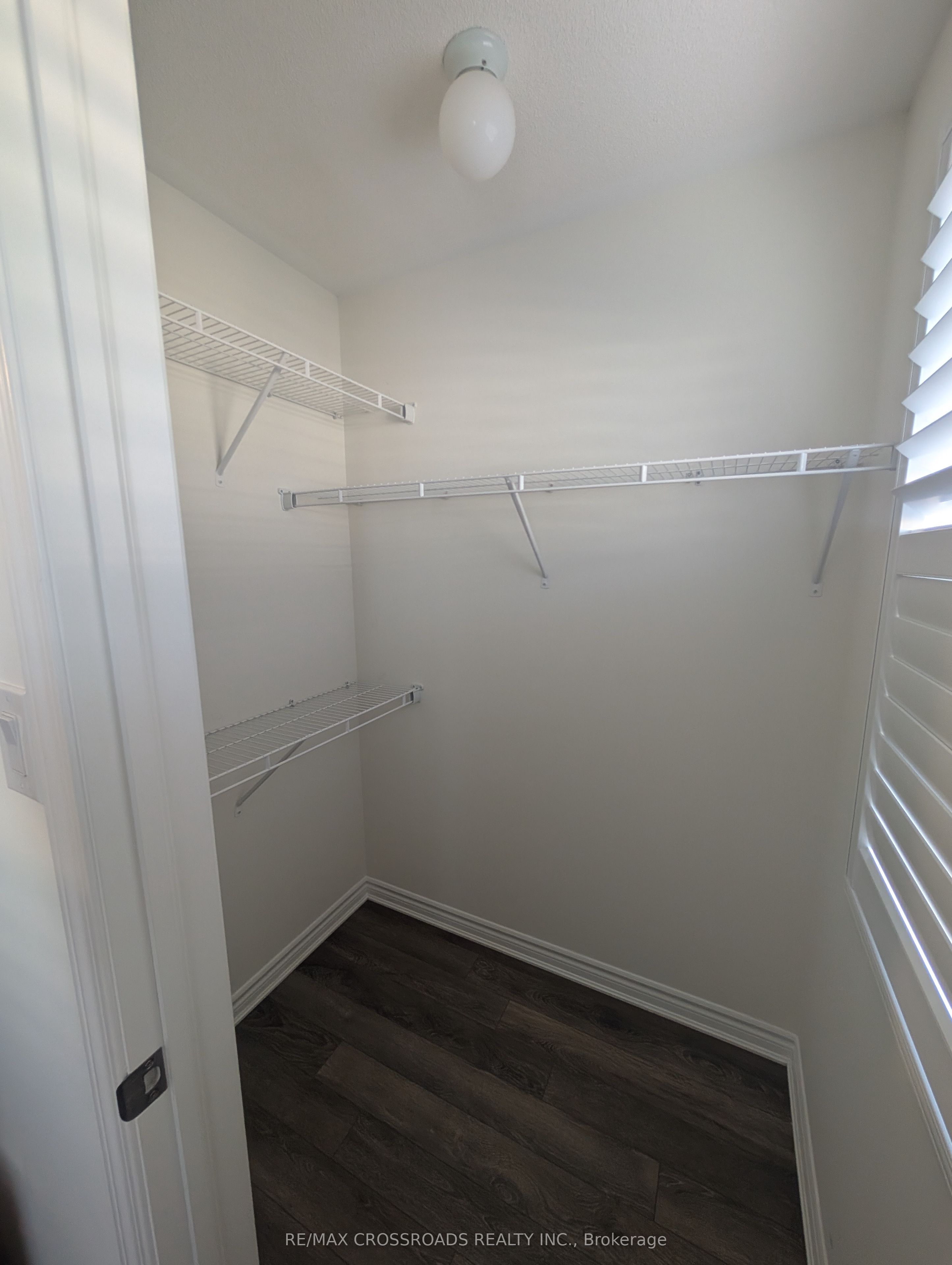 1148 Dragonfly Avenue 207, Pickering, ON L1X 0H5 photo 5