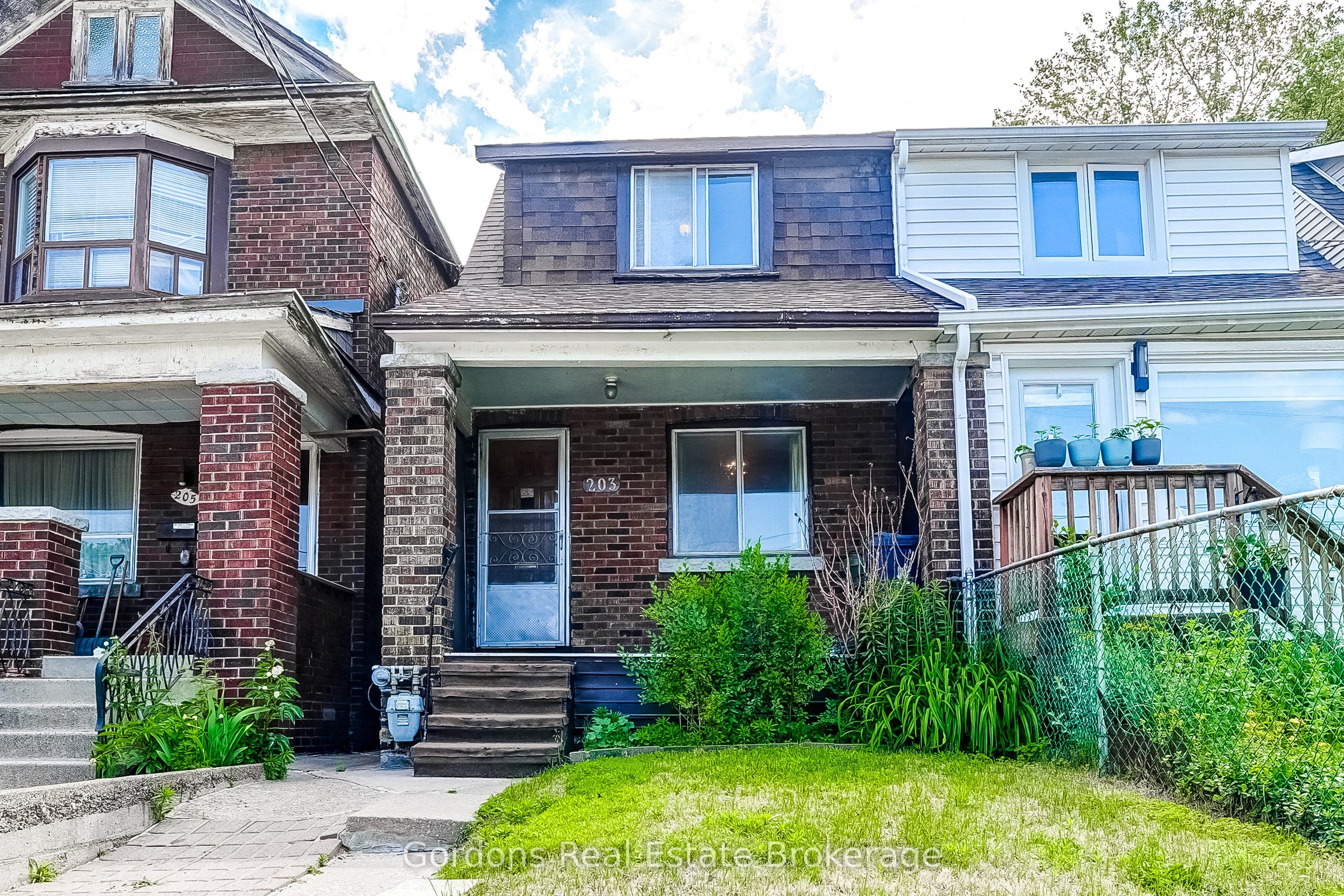 203 Donlands Avenue, Toronto, ON M4J 3P9