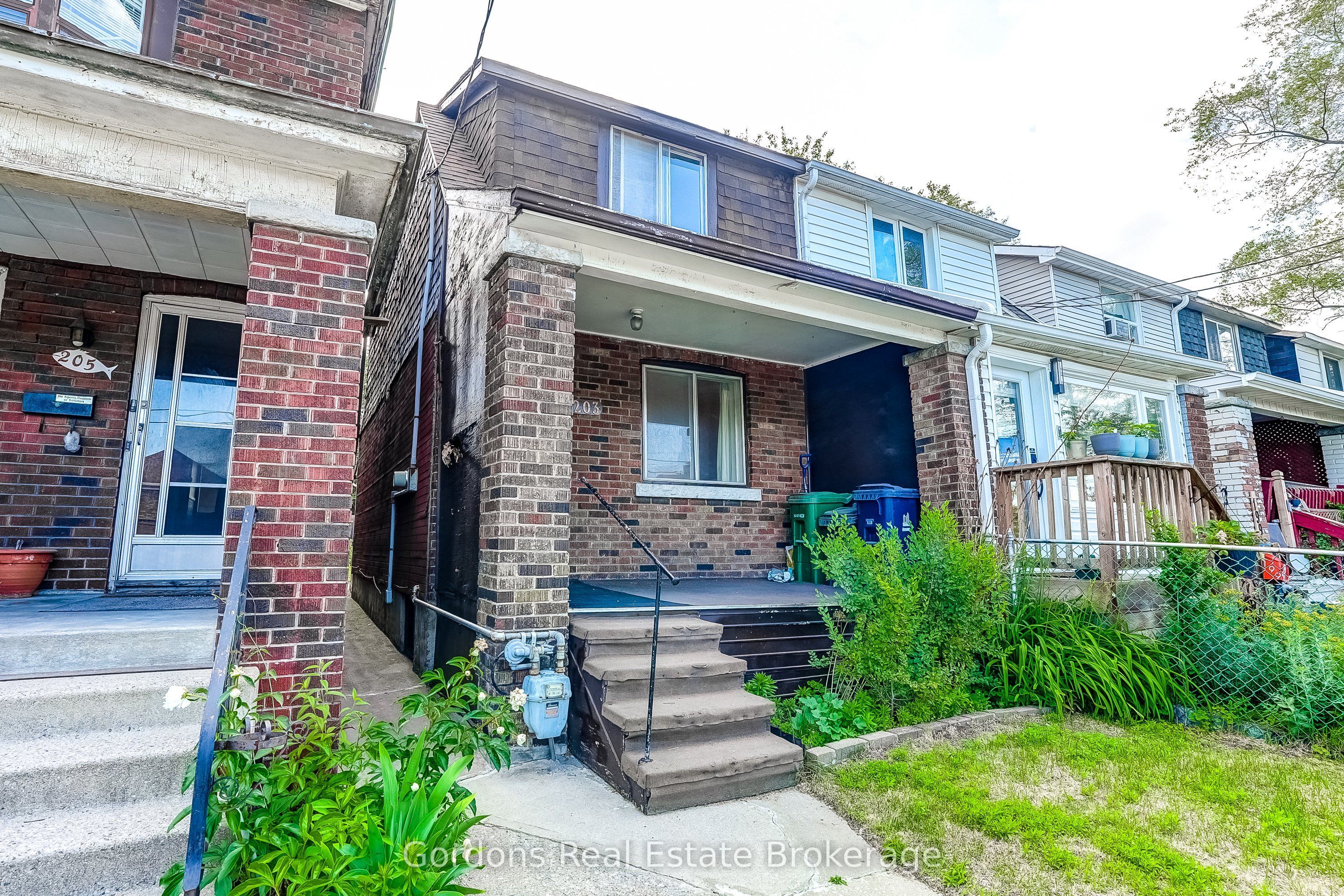 203 Donlands Avenue, Toronto, ON M4J 3P9 photo 3