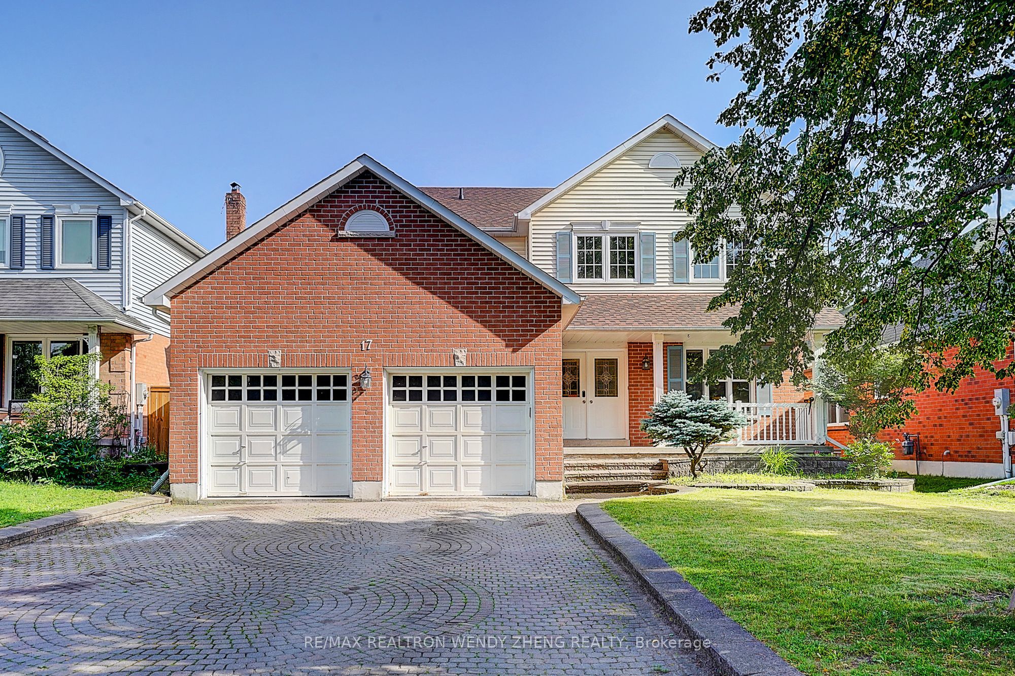 17 Pebblebeach Drive, Clarington, ON L1E 2C2