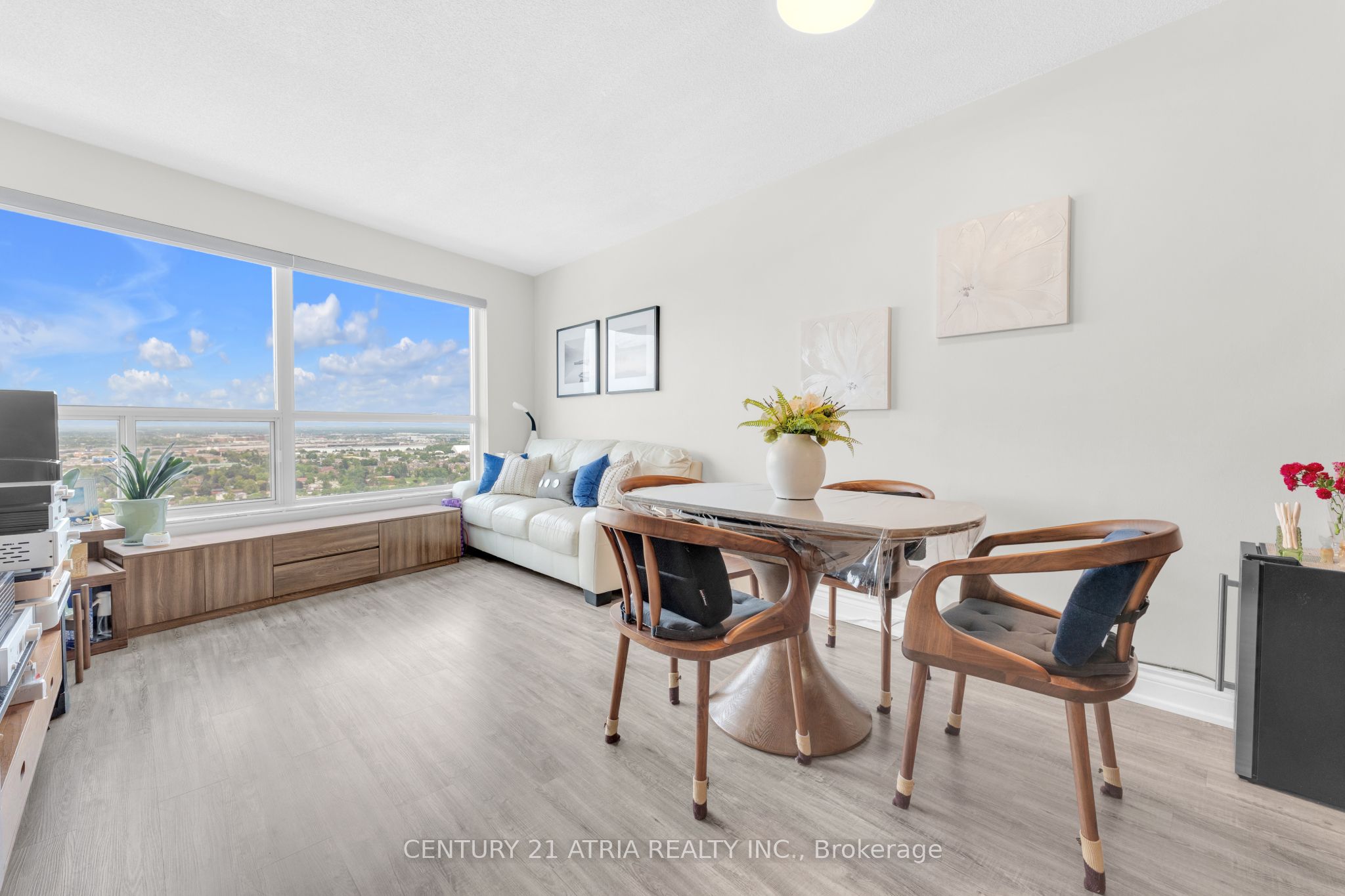38 Lee Centre Drive 3112, Toronto, ON M1H 3J7 photo 5