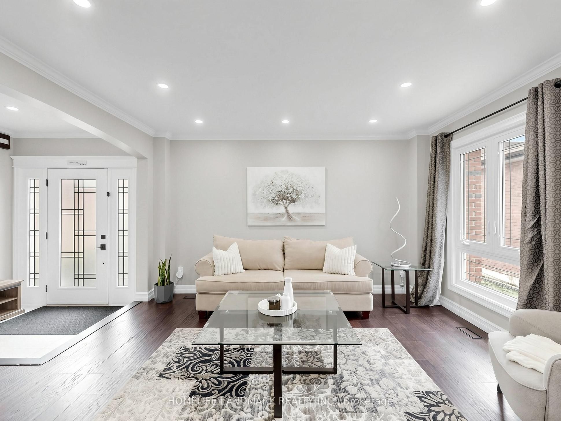 1209 Gloucester Square, Pickering, ON L1V 3P7 photo 5