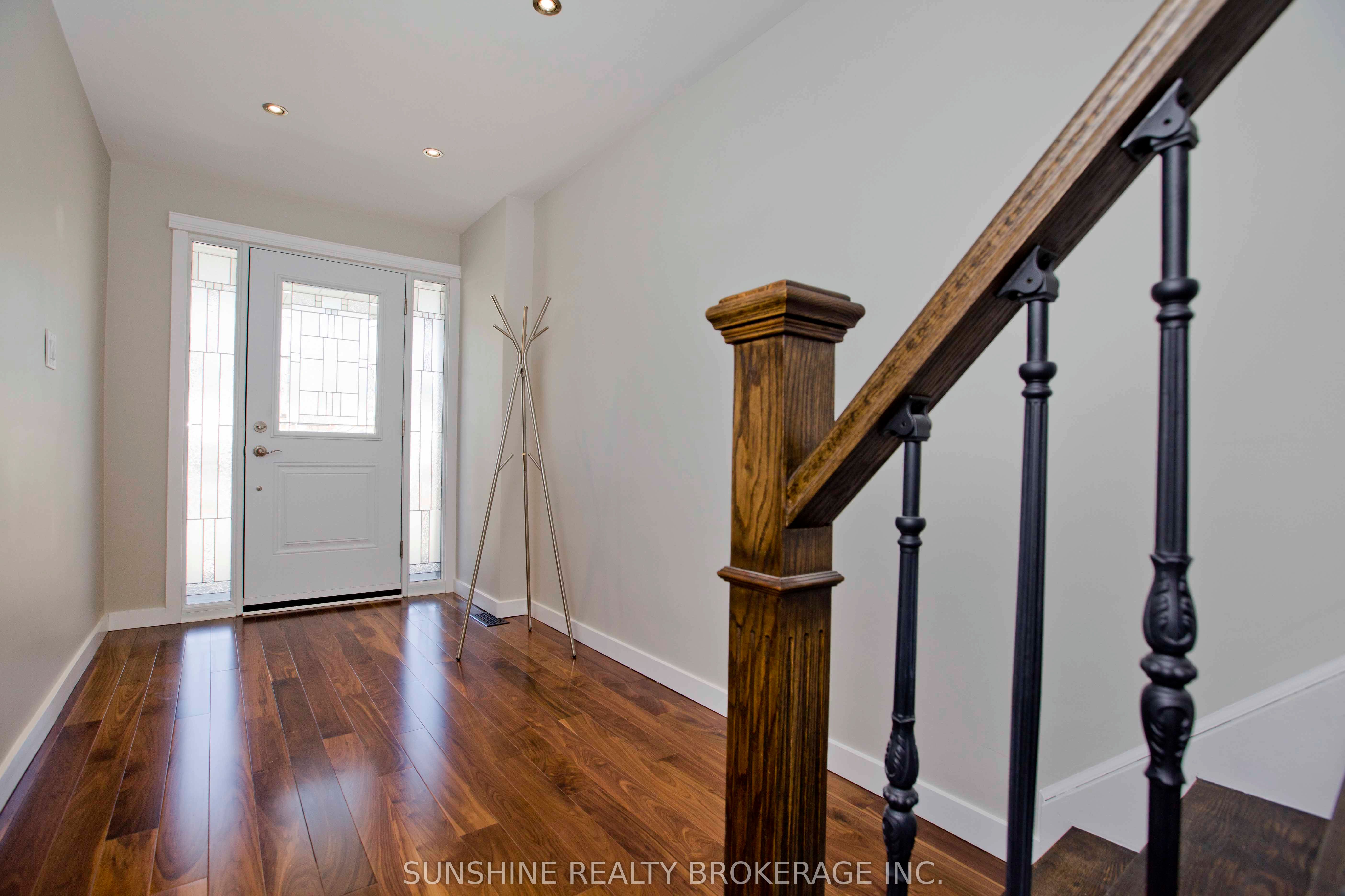 121 Sammon Avenue, Toronto, ON M4J 1Y9 photo 3