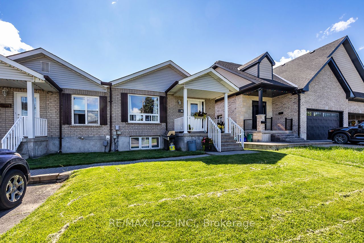 27 Waverley Road, Clarington, ON L1C 1K8 photo 2