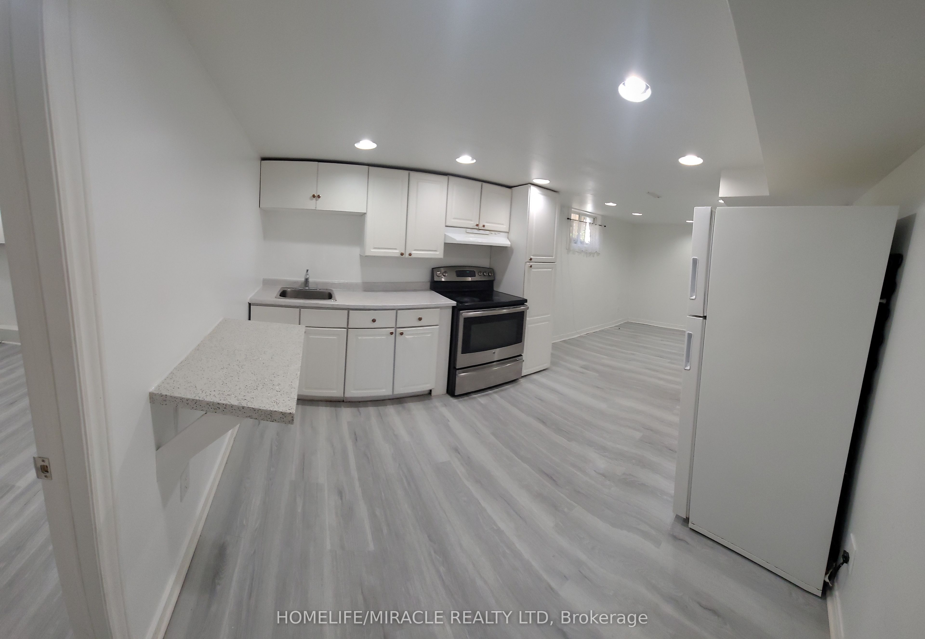 1 Homestead Road, Toronto, ON M1E 3R8 photo 3