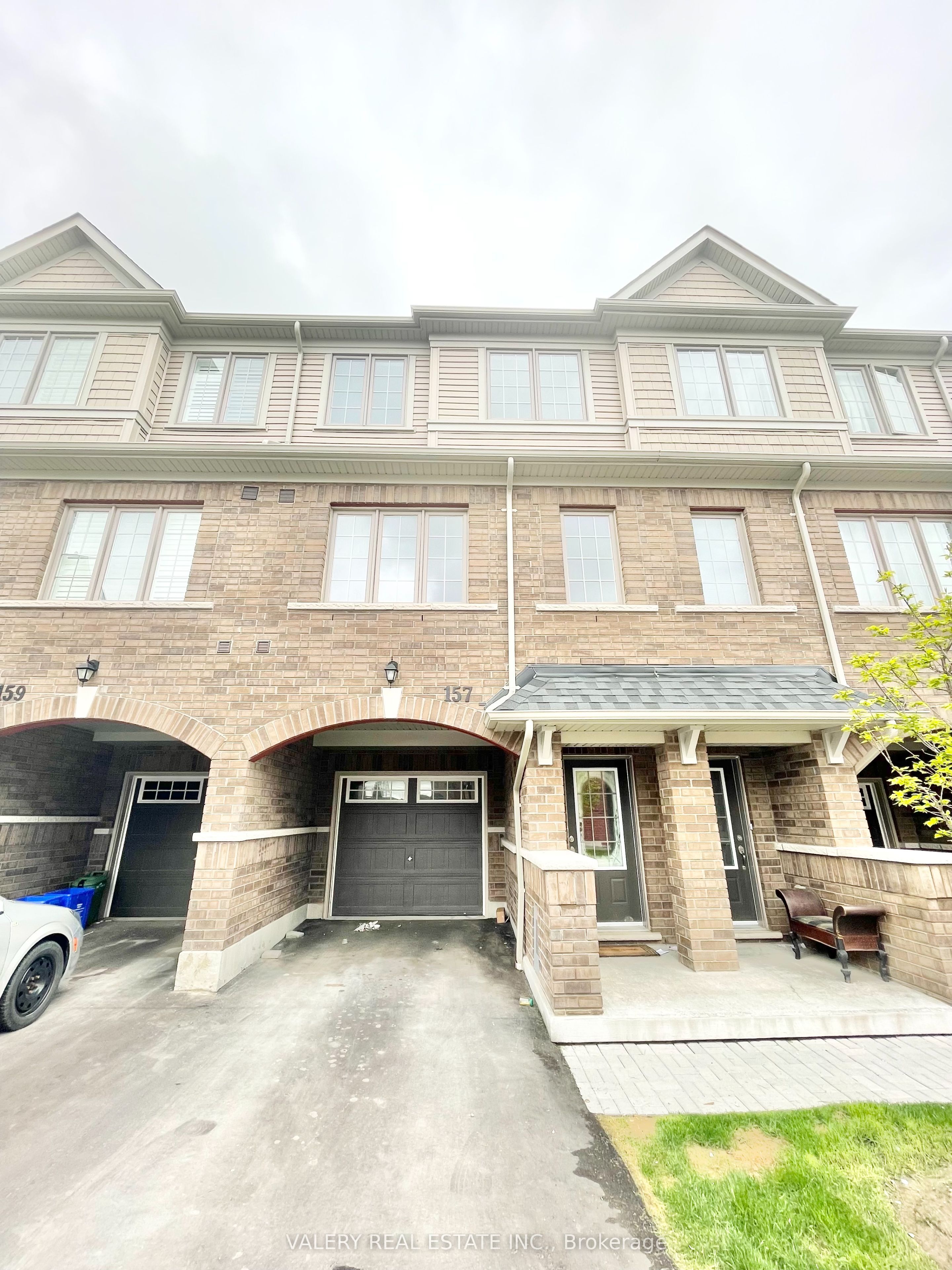 157 Danzatore Path, Oshawa, ON L1L 0P9