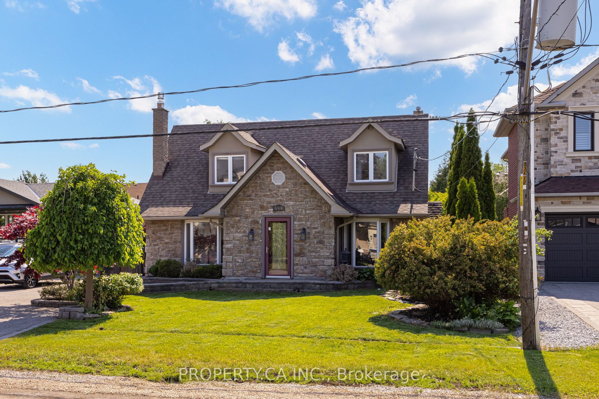 566 Rougemount Drive, Pickering, ON L1W 2C1 photo 2