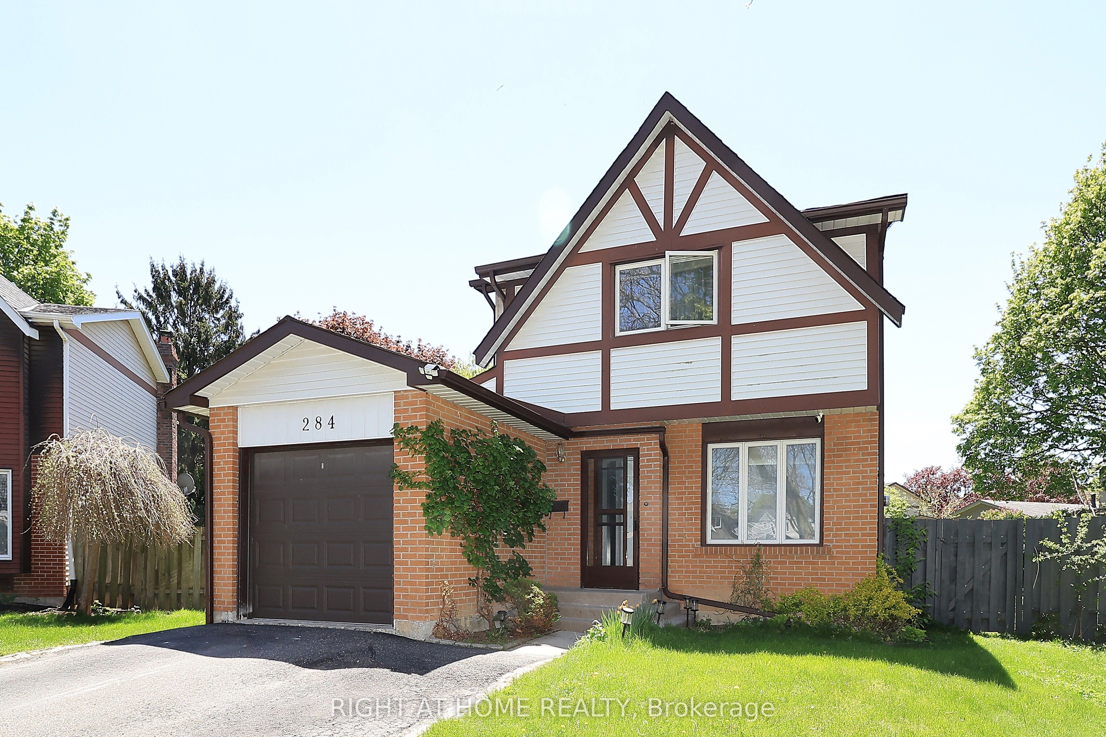 284 Belfast Court, Oshawa, ON L1J 6K7 photo 3