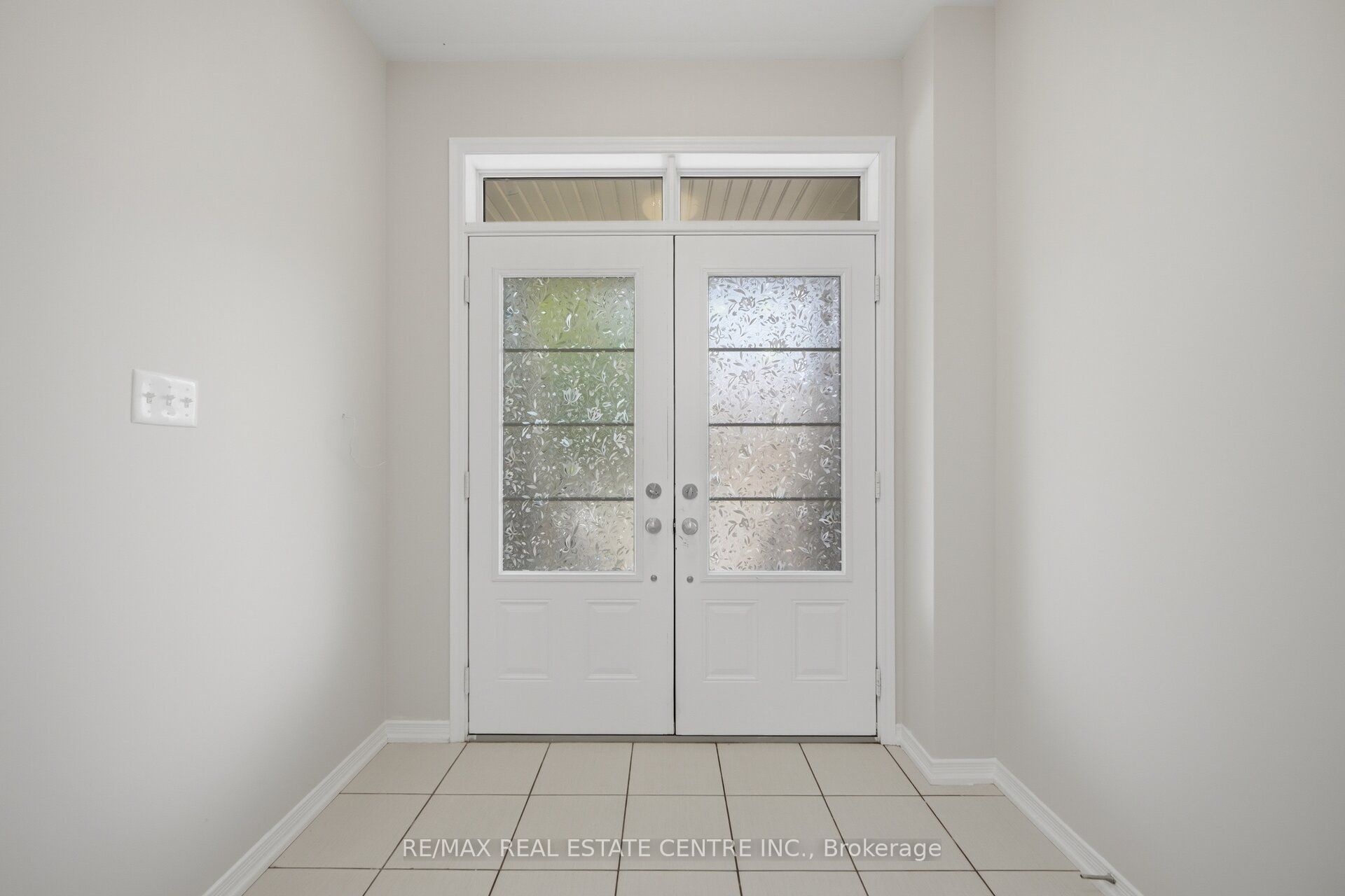 570 Windfields Farm Drive, Oshawa, ON L1L 0L8 photo 5