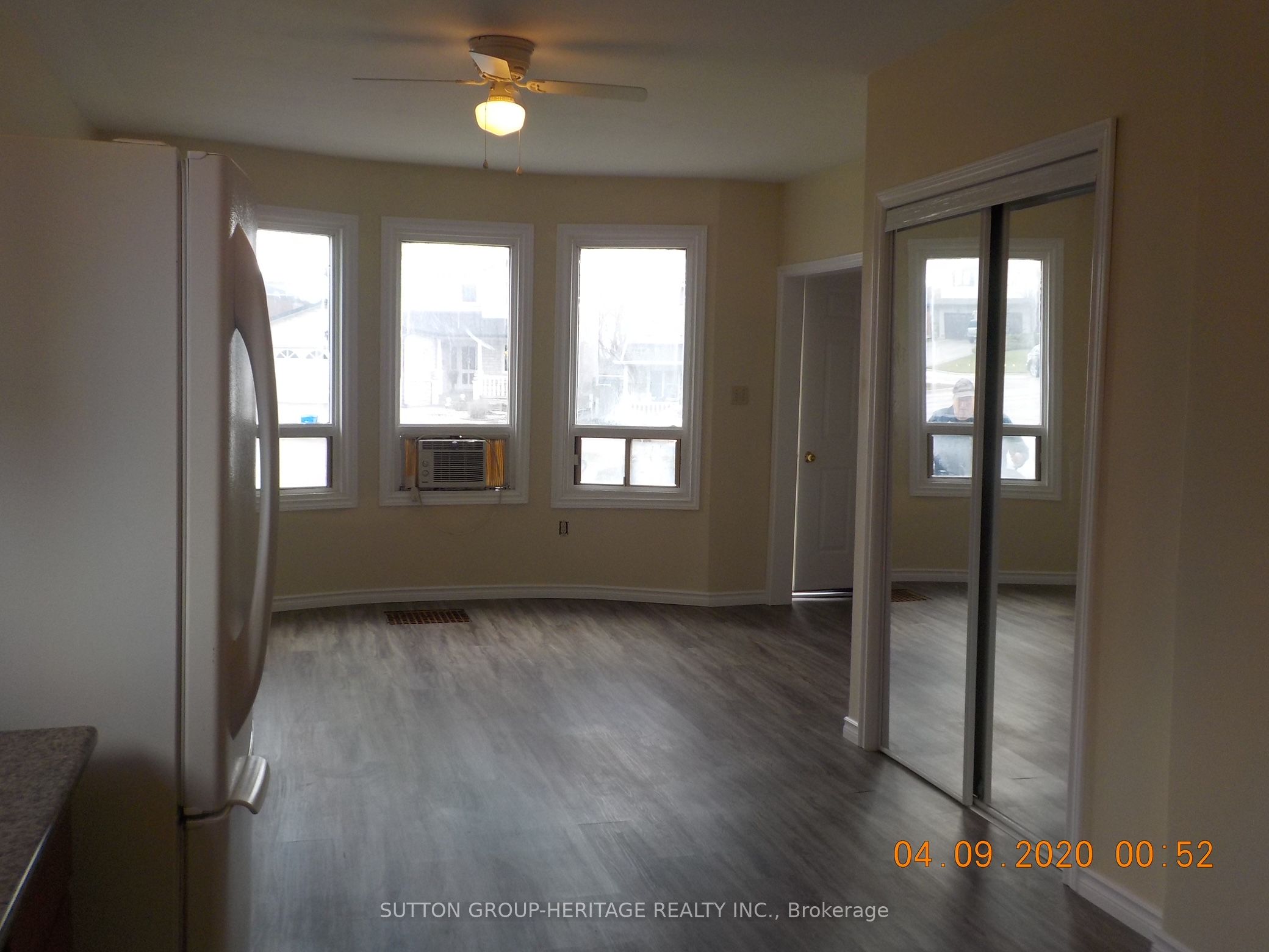 1076 King Street E, Oshawa, ON L1H 1H5 photo 5