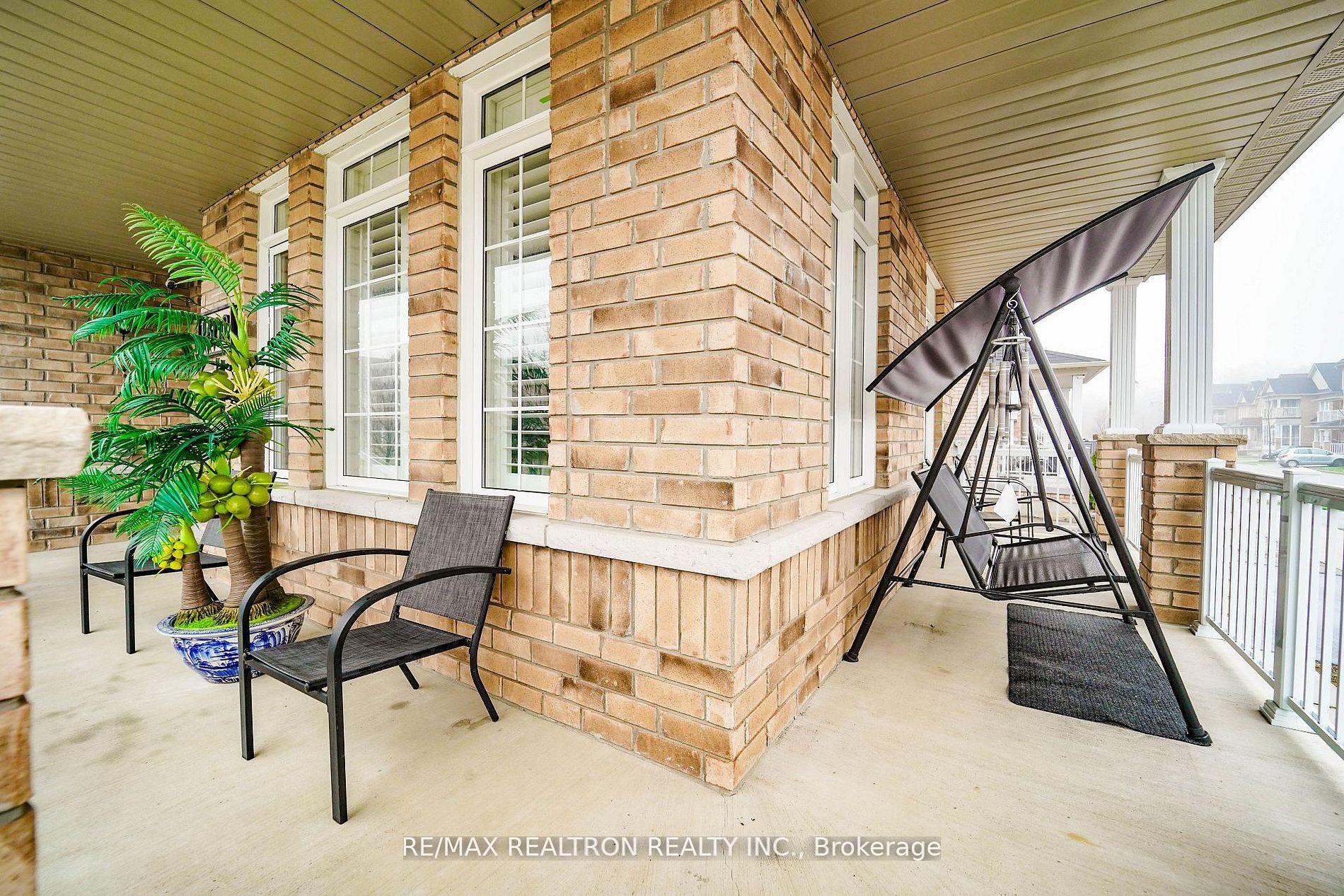 1603 Brandy Court, Pickering, ON L1X 0C8 photo 5
