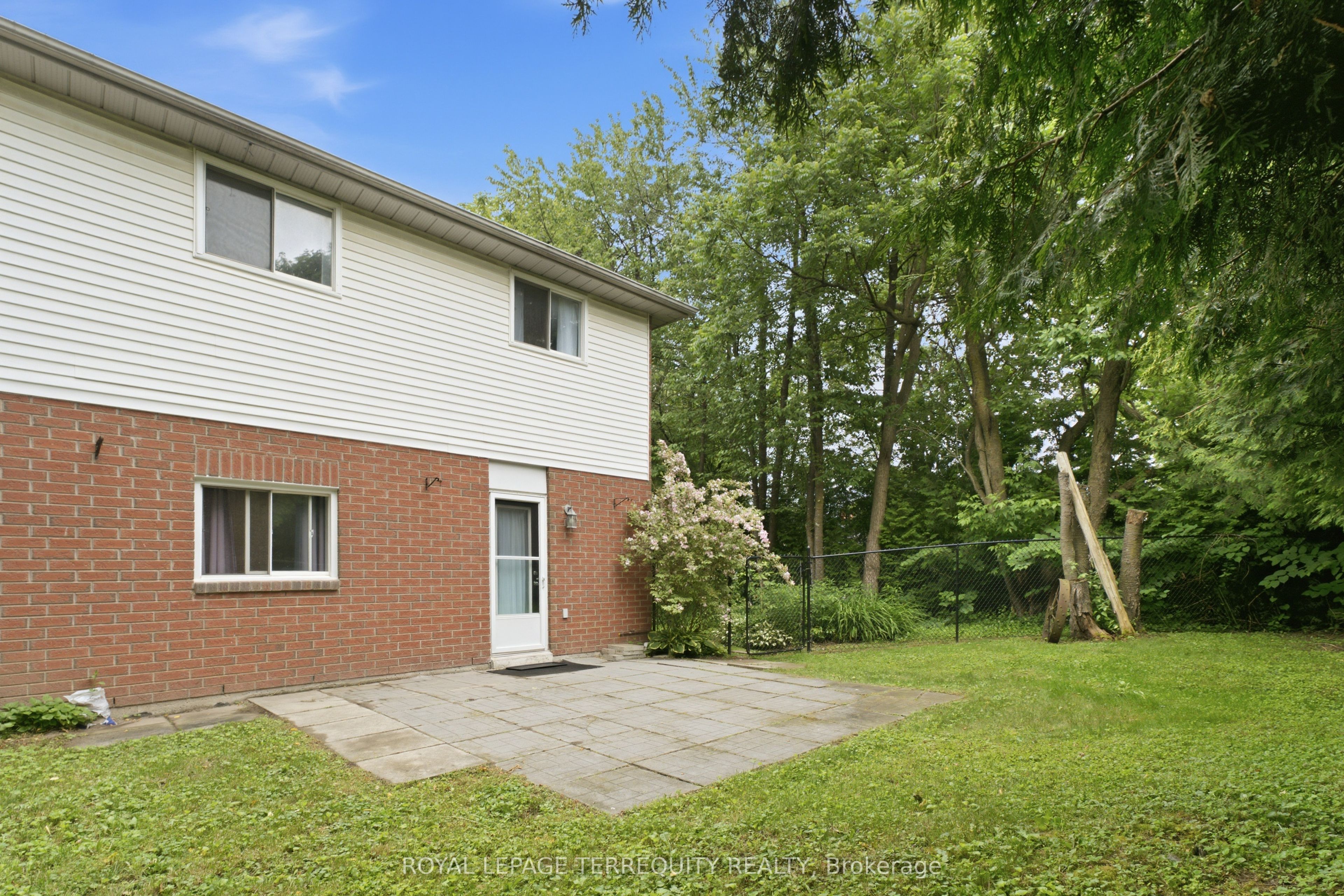 48 Borland Court, Clarington, ON L1C 4T6 photo 4