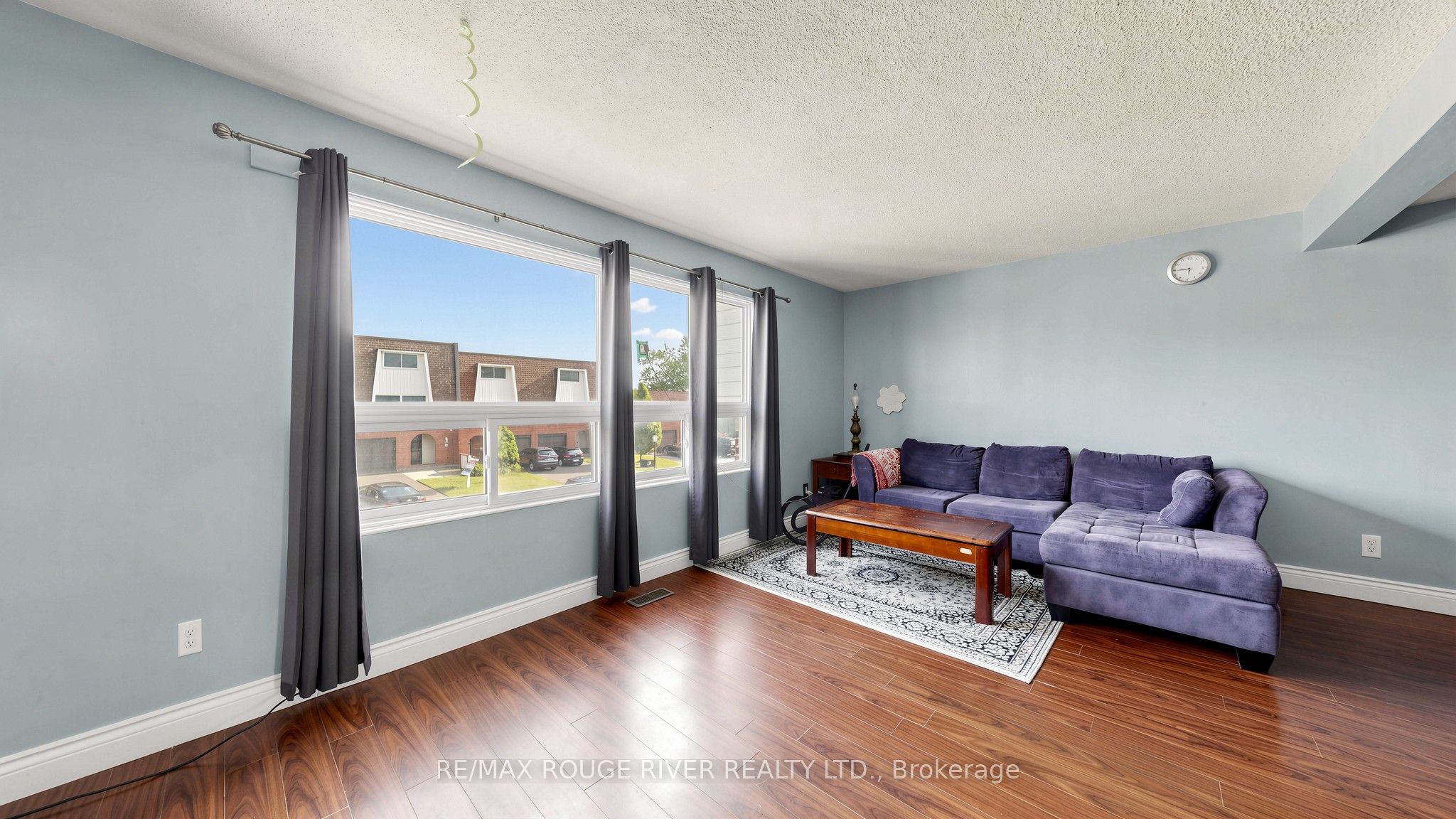 121 Deacon Lane, Ajax, ON L1S 2T4 photo 2