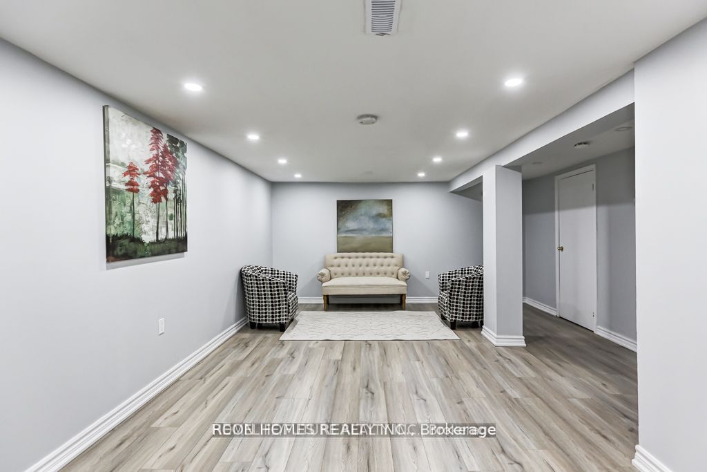 20 Bluefin Crescent Bsmt, Toronto, ON M1H 2L1 photo 5